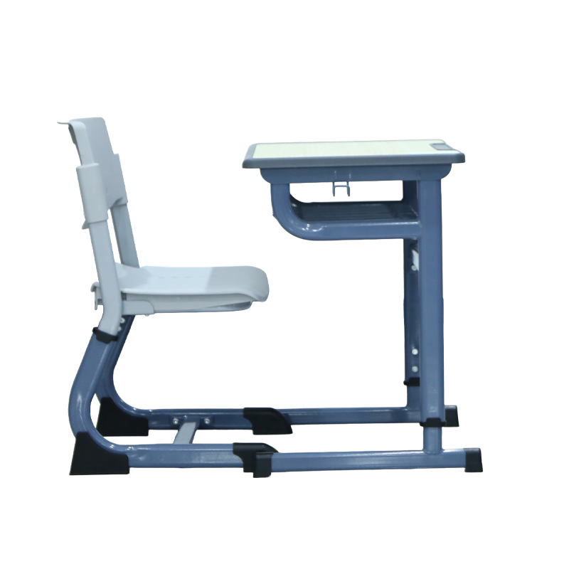 SS0286 Hoogteverstelbare schoolstoelen en -tafel