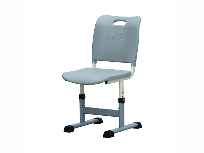 How to choose student chairs for different ages?
