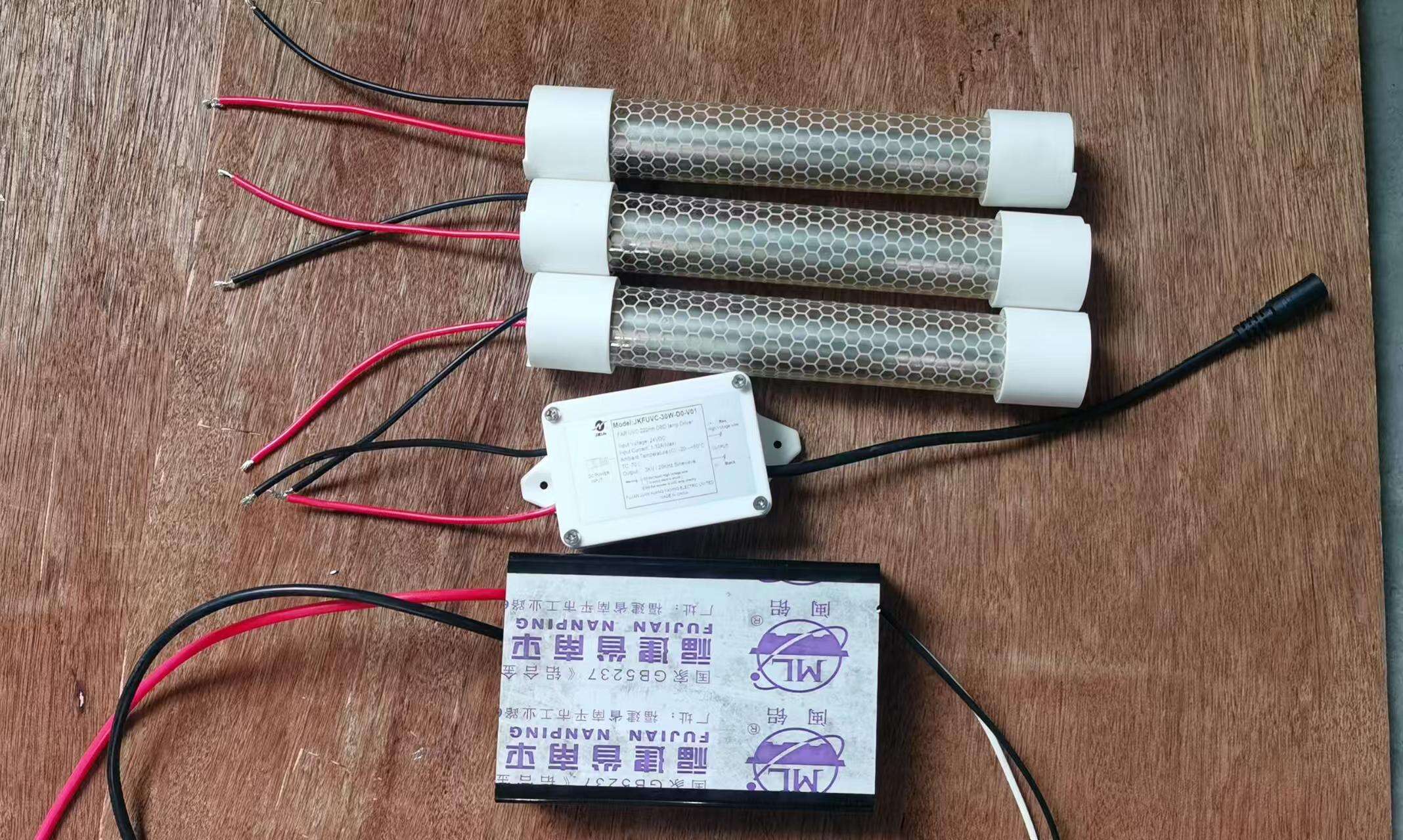 La aplicación de luces ultravioleta (tecnologías UV) en la detección de diamantes