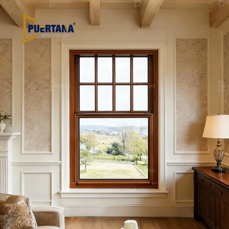 Fenêtres alu à double et simple suspension aspect bois ancien pour rénovation de maison traditionnelle