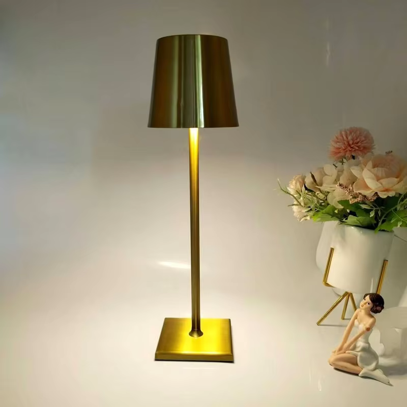 Hotel Cordless Usb Rechargeable Table Lamp Poldina Waterproof Touch Switch Table Lamp for Bedroom Hotel Living Room Restaurant