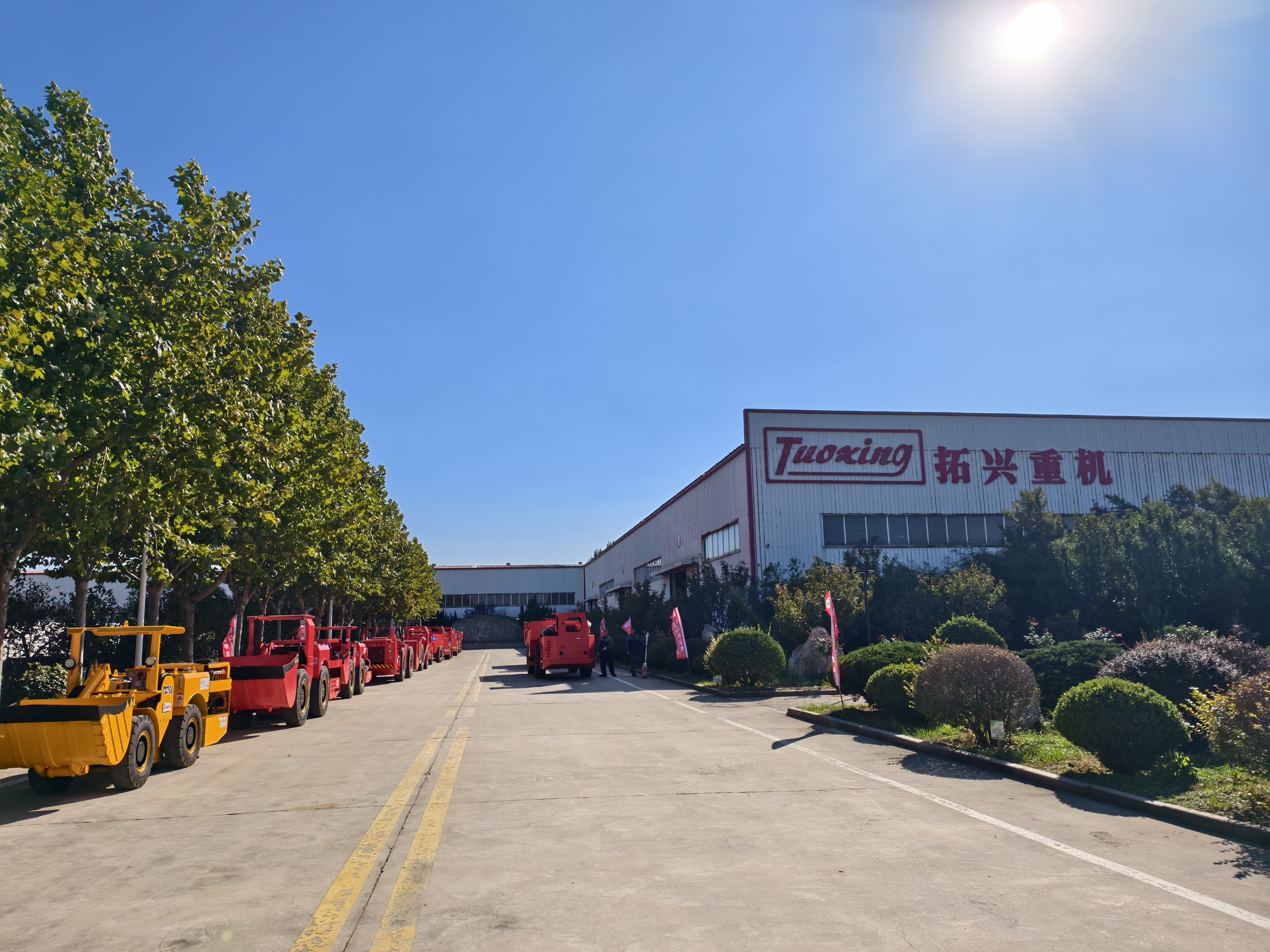 In che modo i camion per l'estrazione mineraria migliorano l'efficienza operativa?