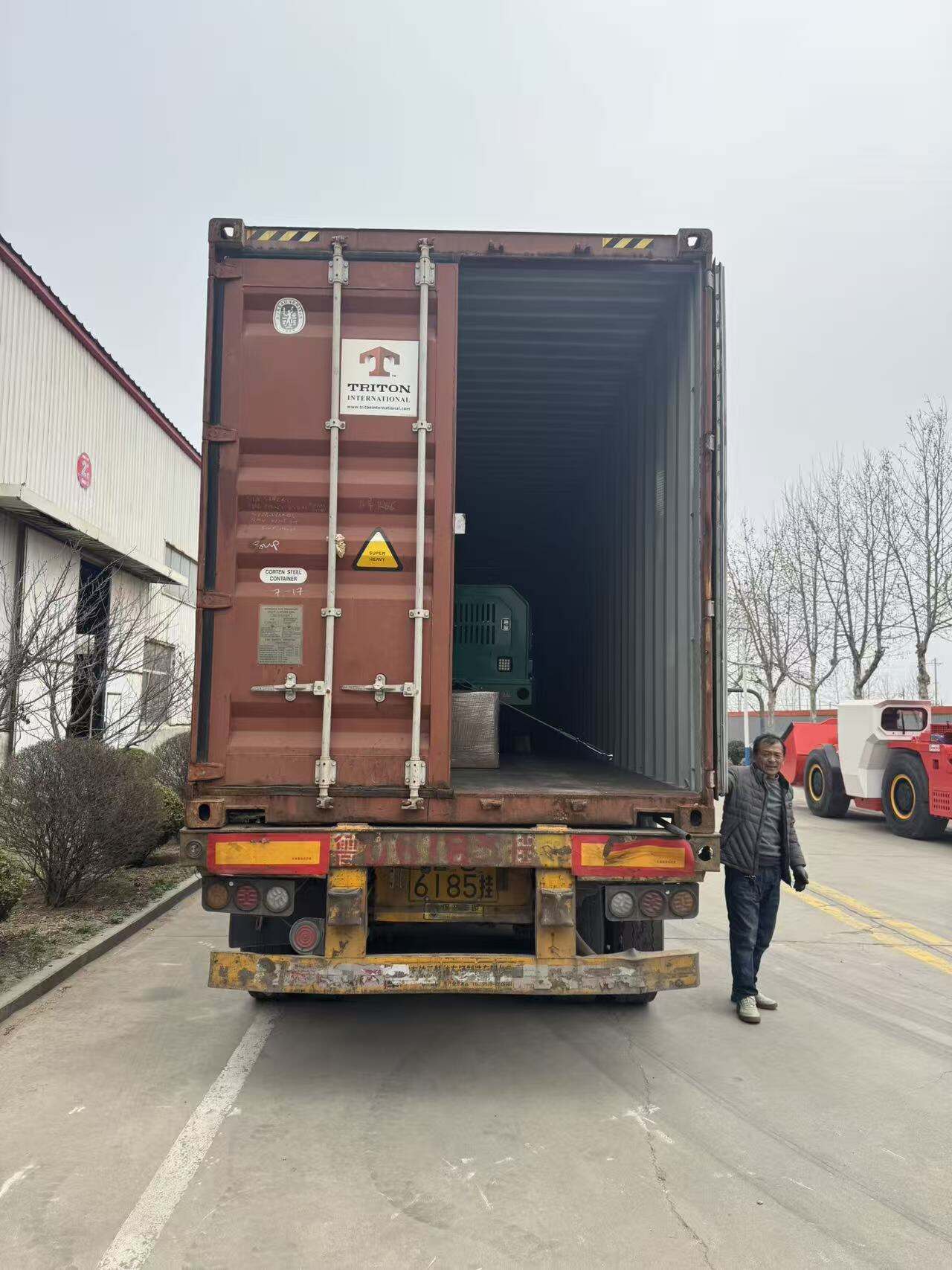 Tuoxing TC-100p Underground Loader Shipped to Peru (2).jpg