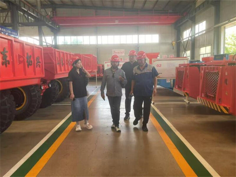 Mexican Customer Delegation Visited the Factory