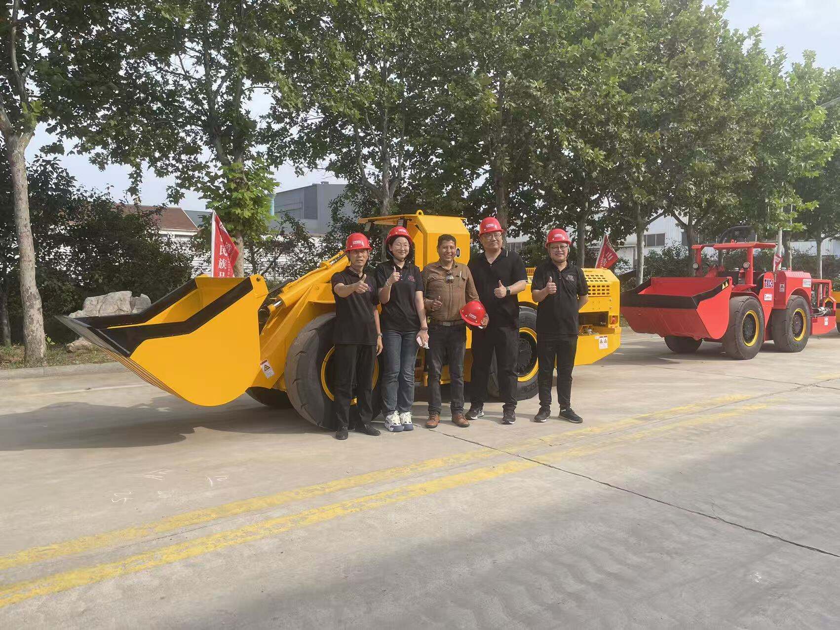 Peruvian customer inspection (2).jpg