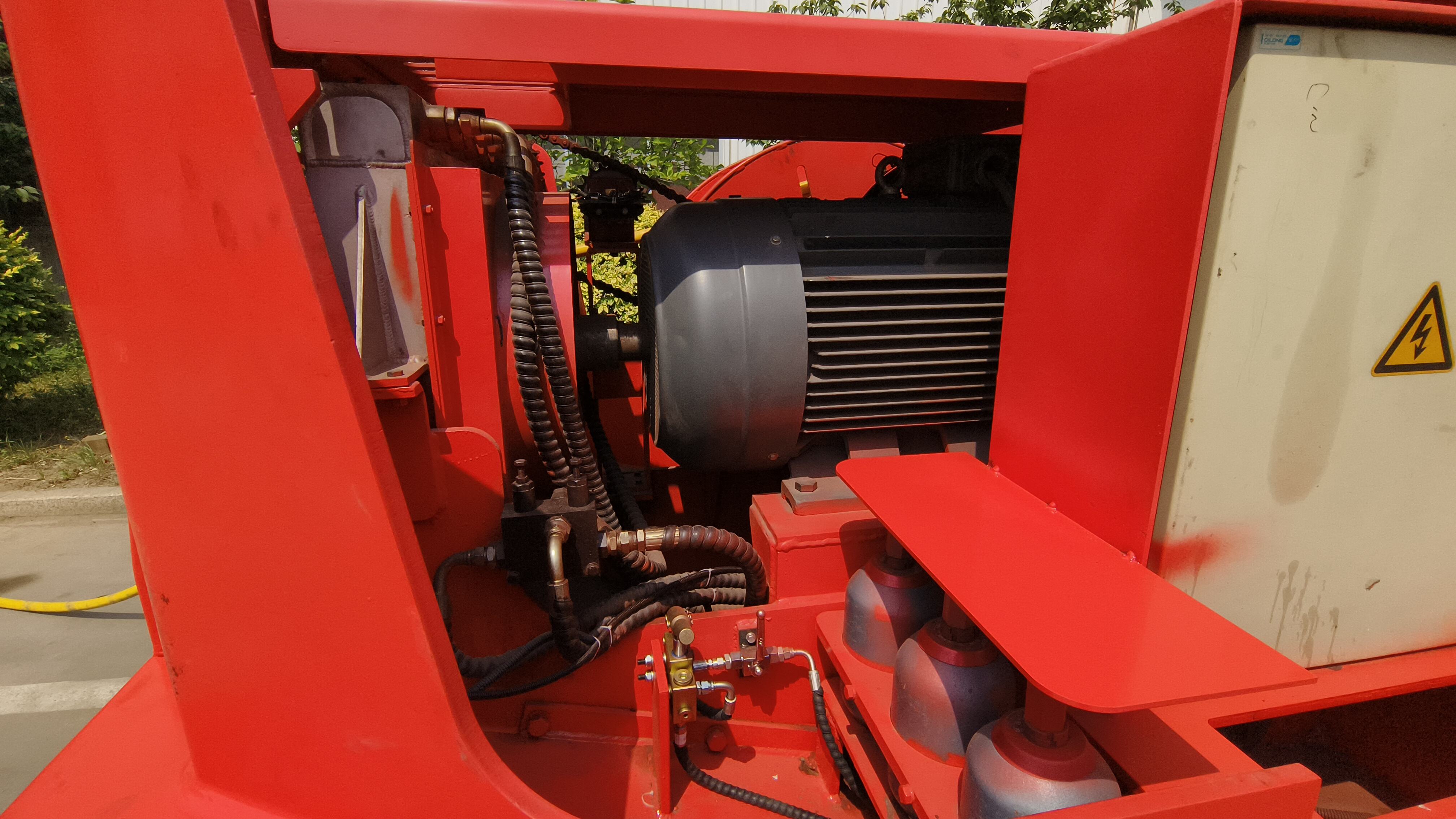 In che modo gli scooptram elettrici migliorano la sicurezza nelle operazioni sotterranee