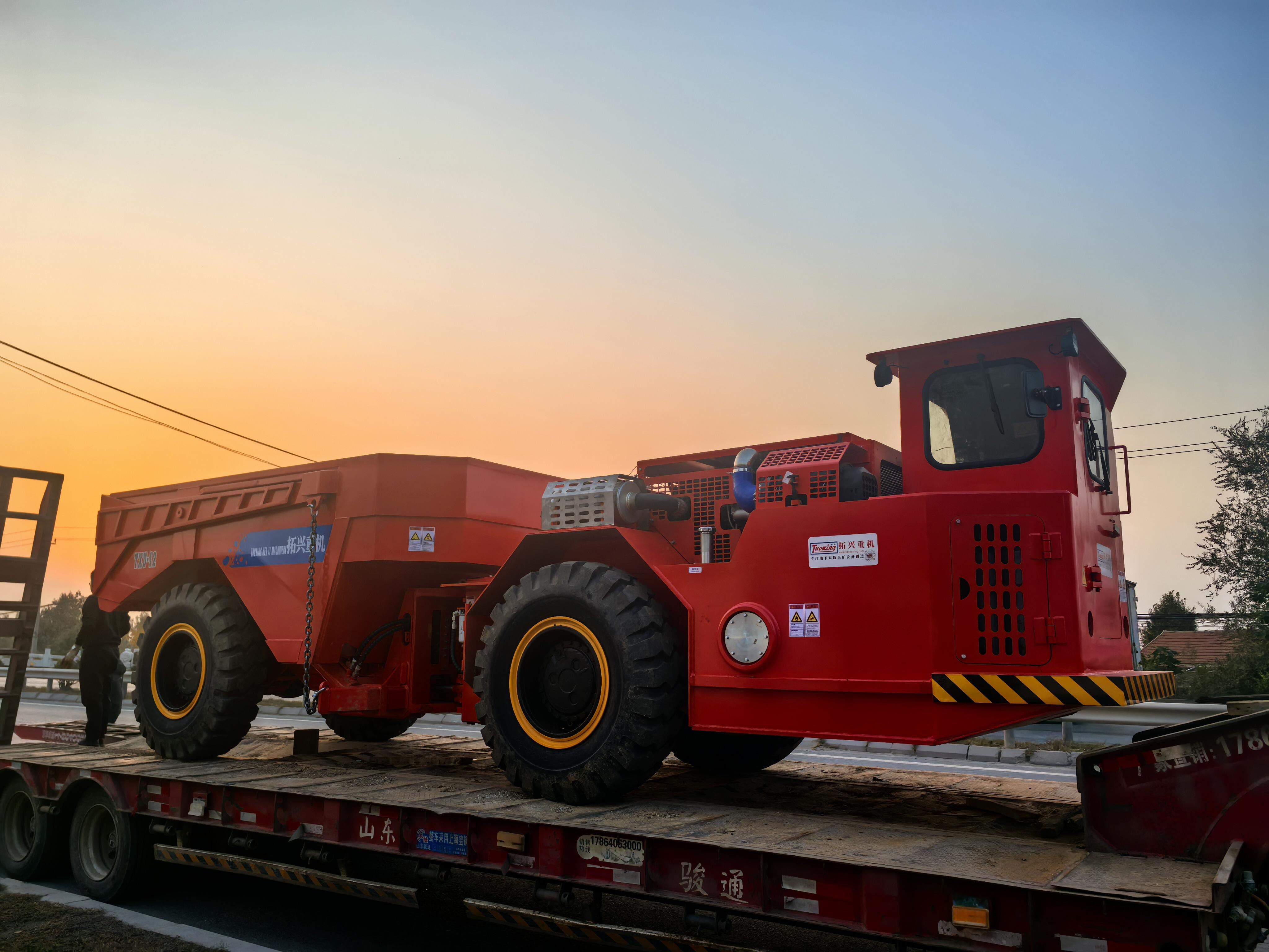 Perché i camion per l'estrazione mineraria sono essenziali per le operazioni su larga scala?