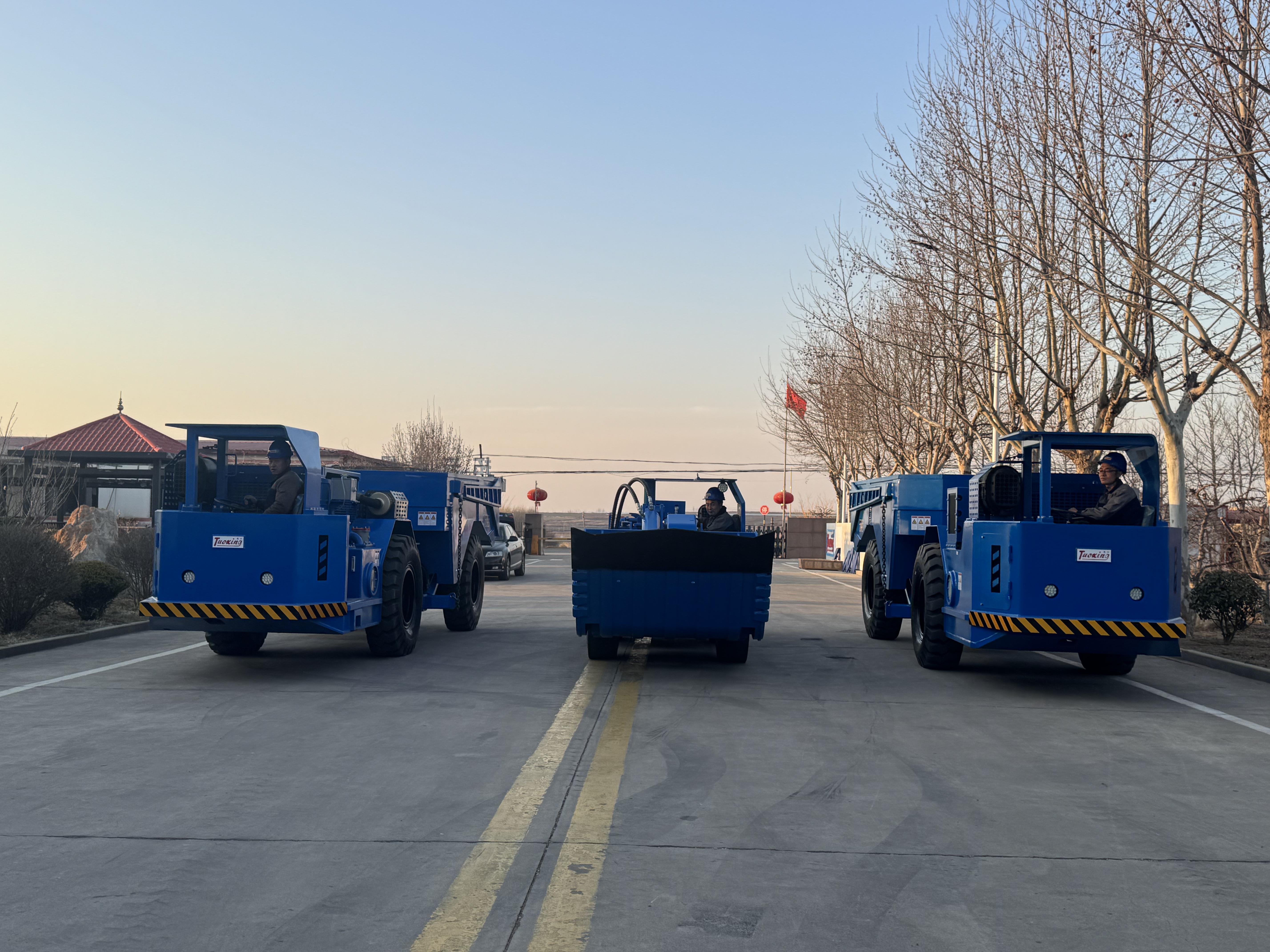 トウシン重工がメキシコにTC-200 LHDとTU-16地下採鉱トラックを納品