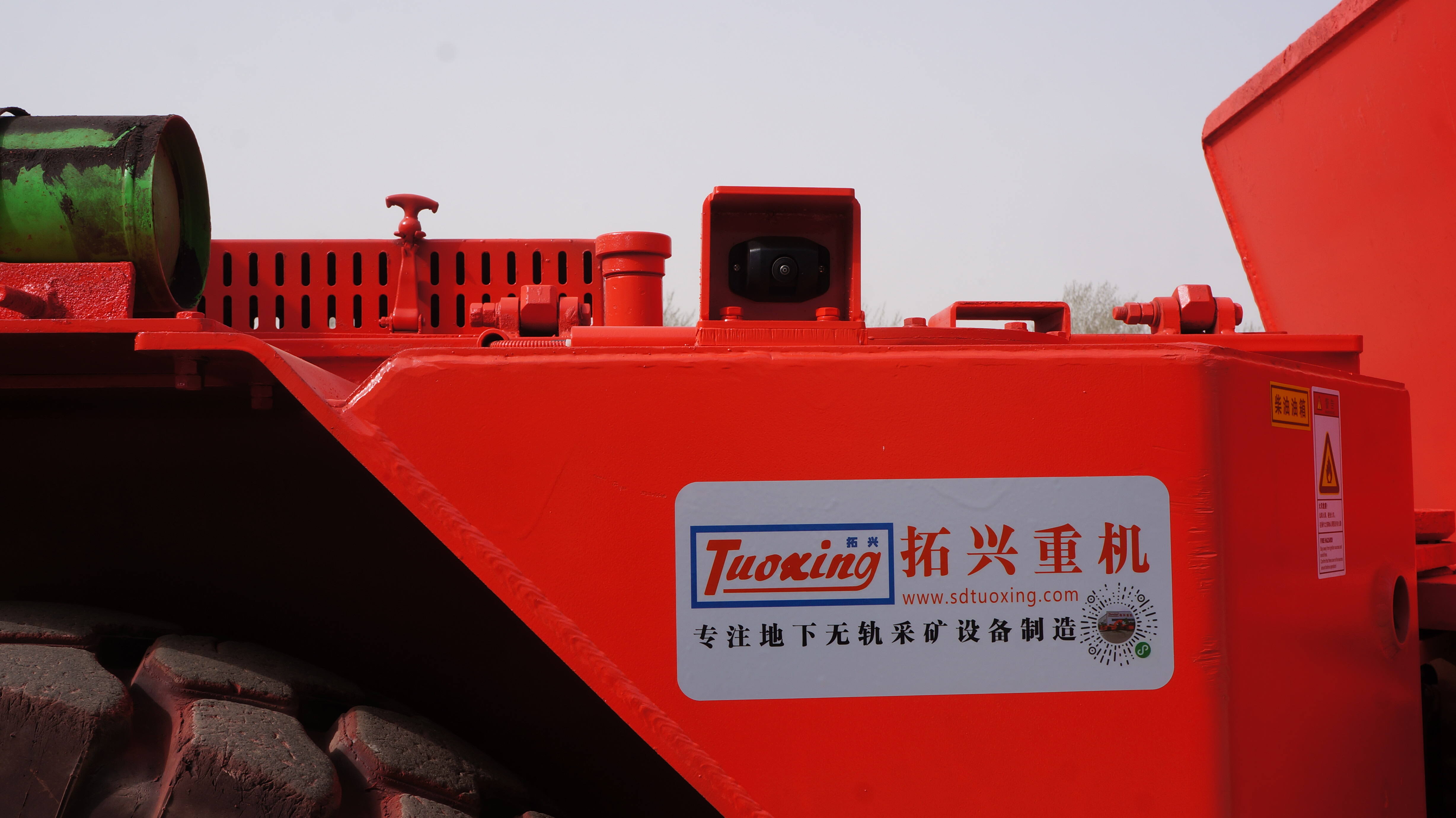 Quali sono le ultime innovazioni nei camion per attrezzature per il mining sotterraneo?