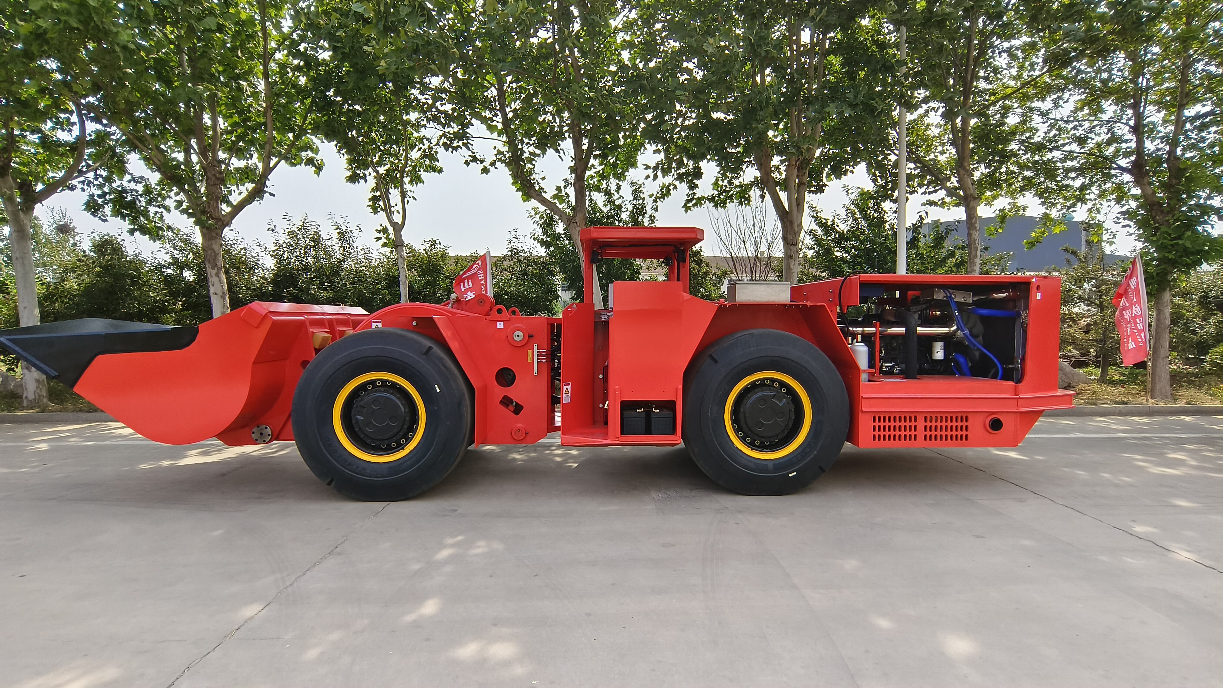 In che modo lo Scooptram LHD migliora l'efficienza nelle miniere sotterranee