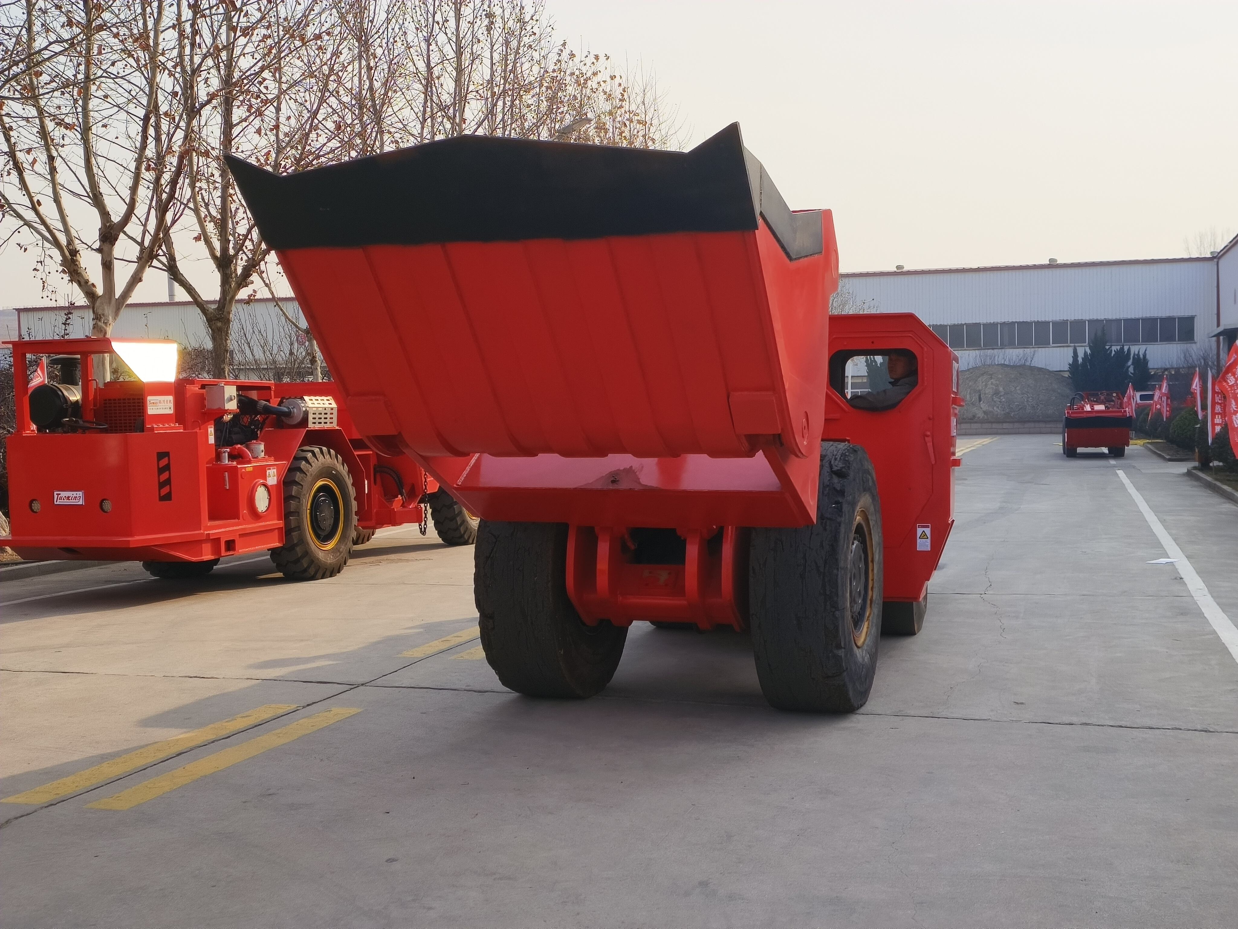 Où trouver des fournisseurs fiables d’équipements lourds en gros