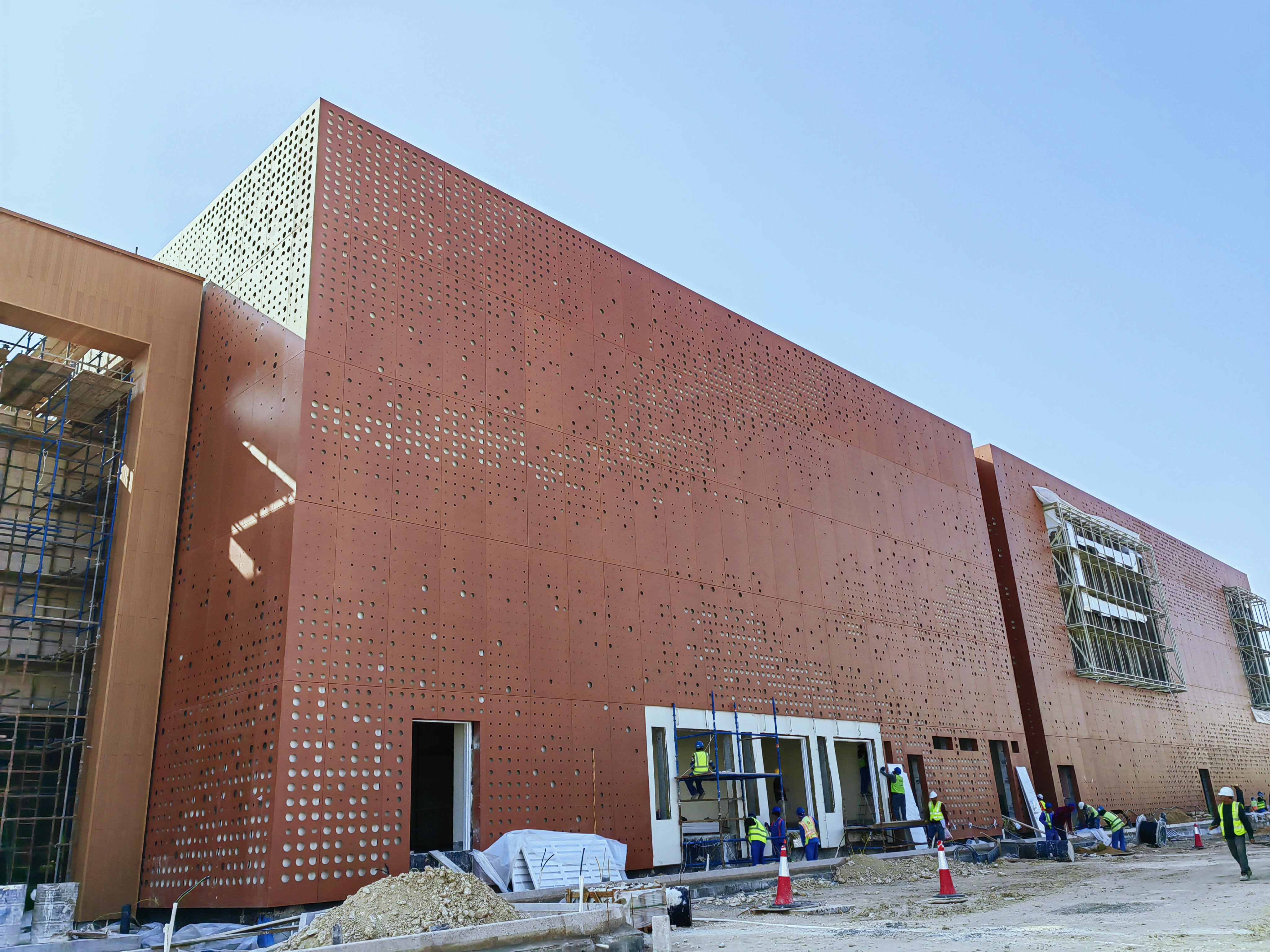 Doha G+1 CENTRO MALL Perforated aluminum facade
