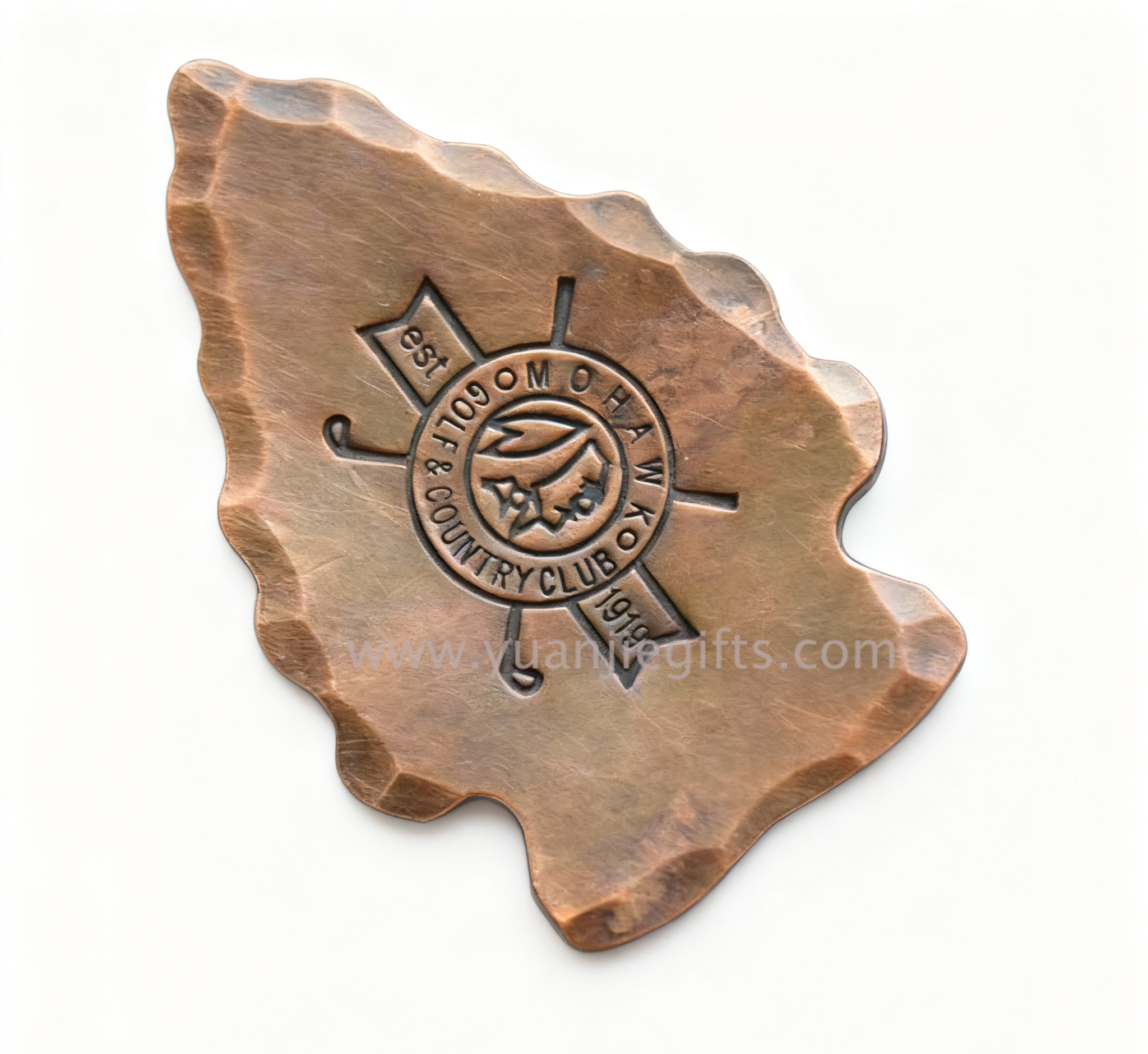 Manufacturer Golf Ball Marker Hammered Edge Ball Markers Custom Logo Design Die Stamp Ball Marker