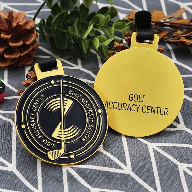How to Choose the Perfect Golf Bag Tag for Your Style?
