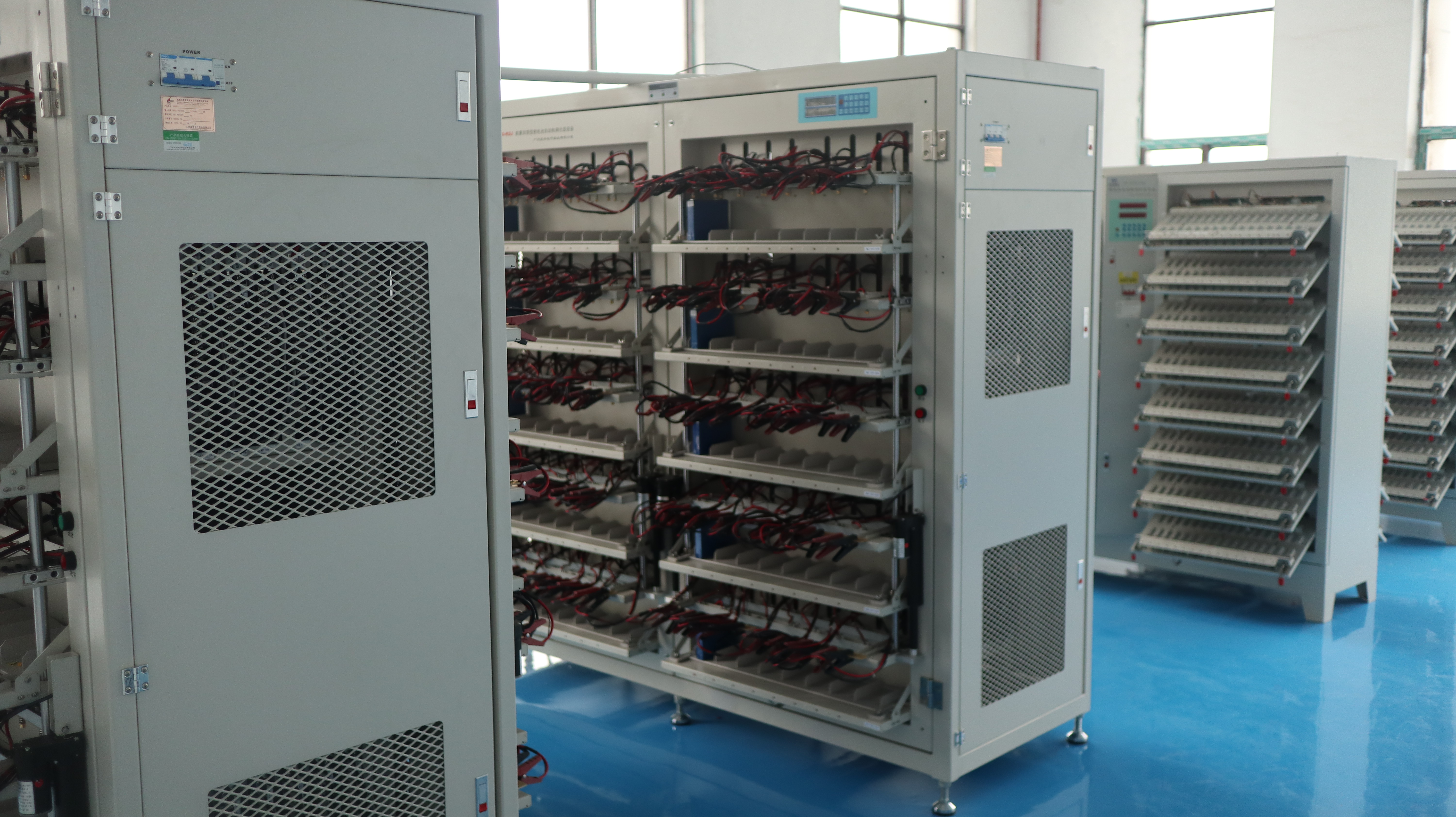 Battery cell capacity division workshop