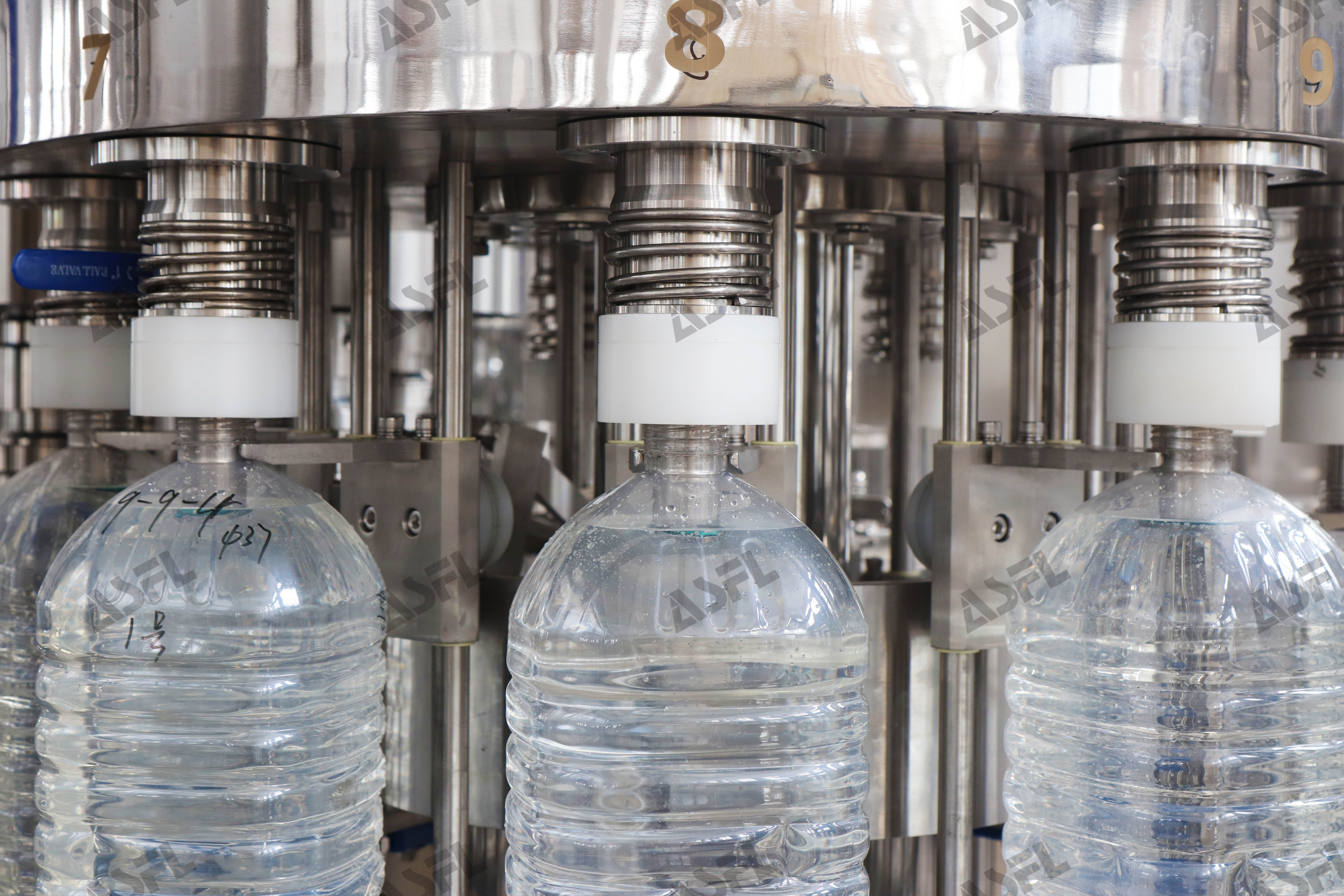 Tips for Ensuring Consistent Product Quality with Bottle Filling Machines