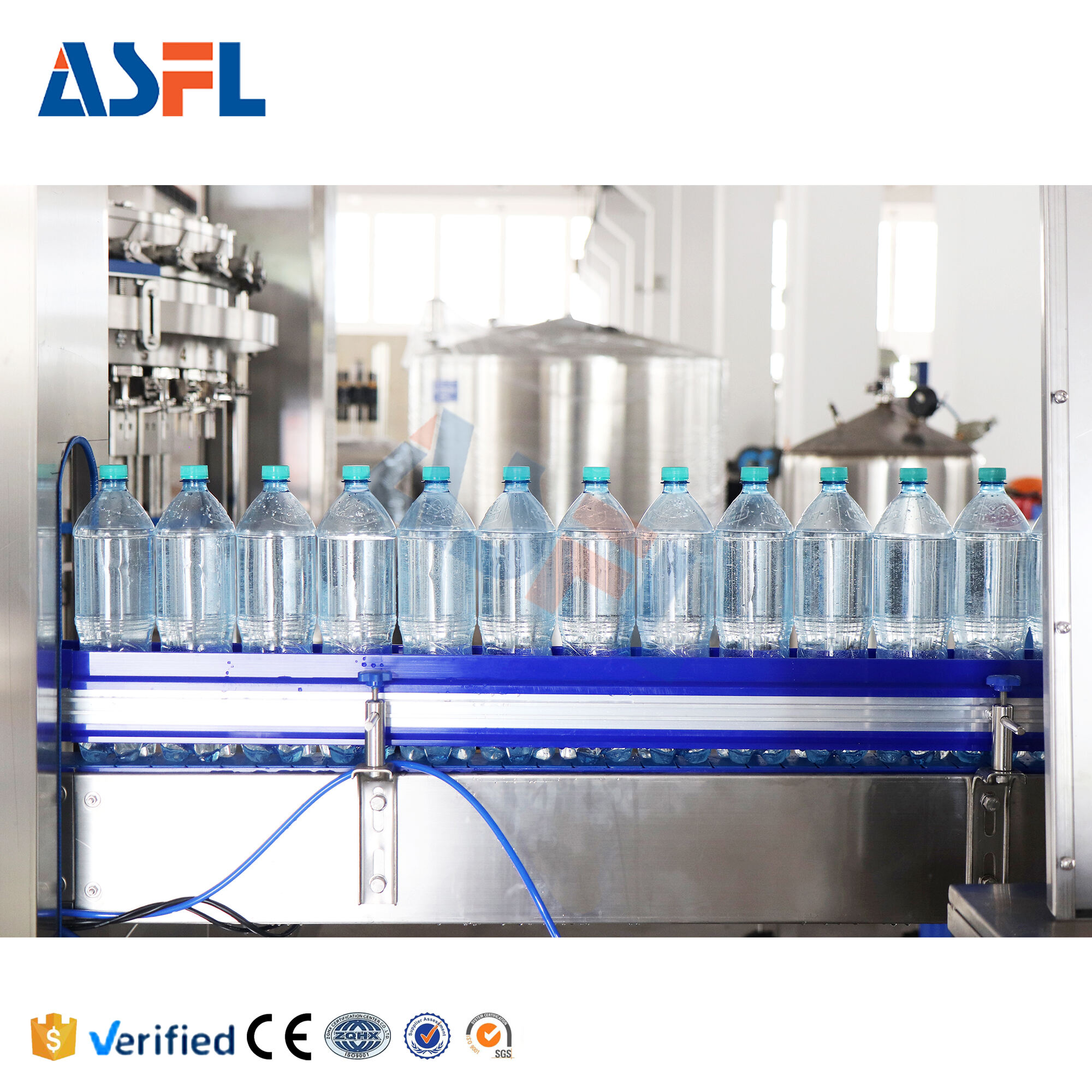 Integrated Carbonated Beverage Filling Machine with Capping - Monoblock for Efficient Rinsing, Filling & Sealing