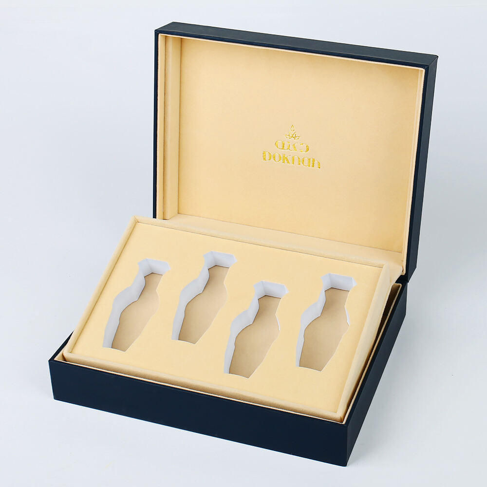 Op maat gemaakt Luxe Parfum Essentiële Olie Verpakking Doos Klapdoos Type Schaumfluweel Lining 4-flesjes Papieren Doos
