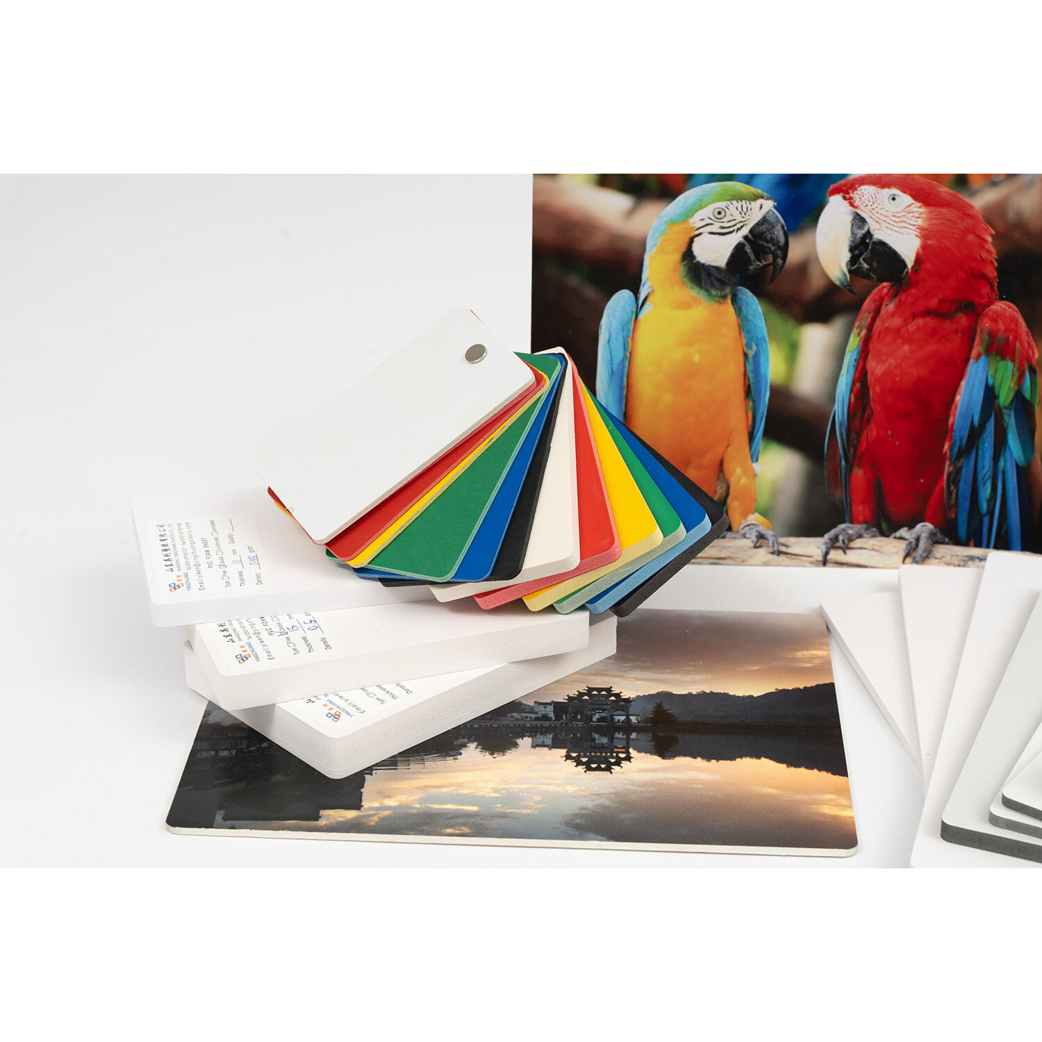 Vsestranska zasnova in možnosti prilagajanja