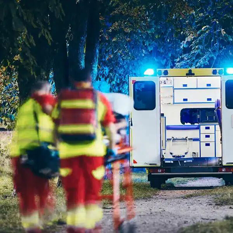 Nödmedicinska kits kontra vanliga första hjälpen-lådor: Vad är skillnaden?