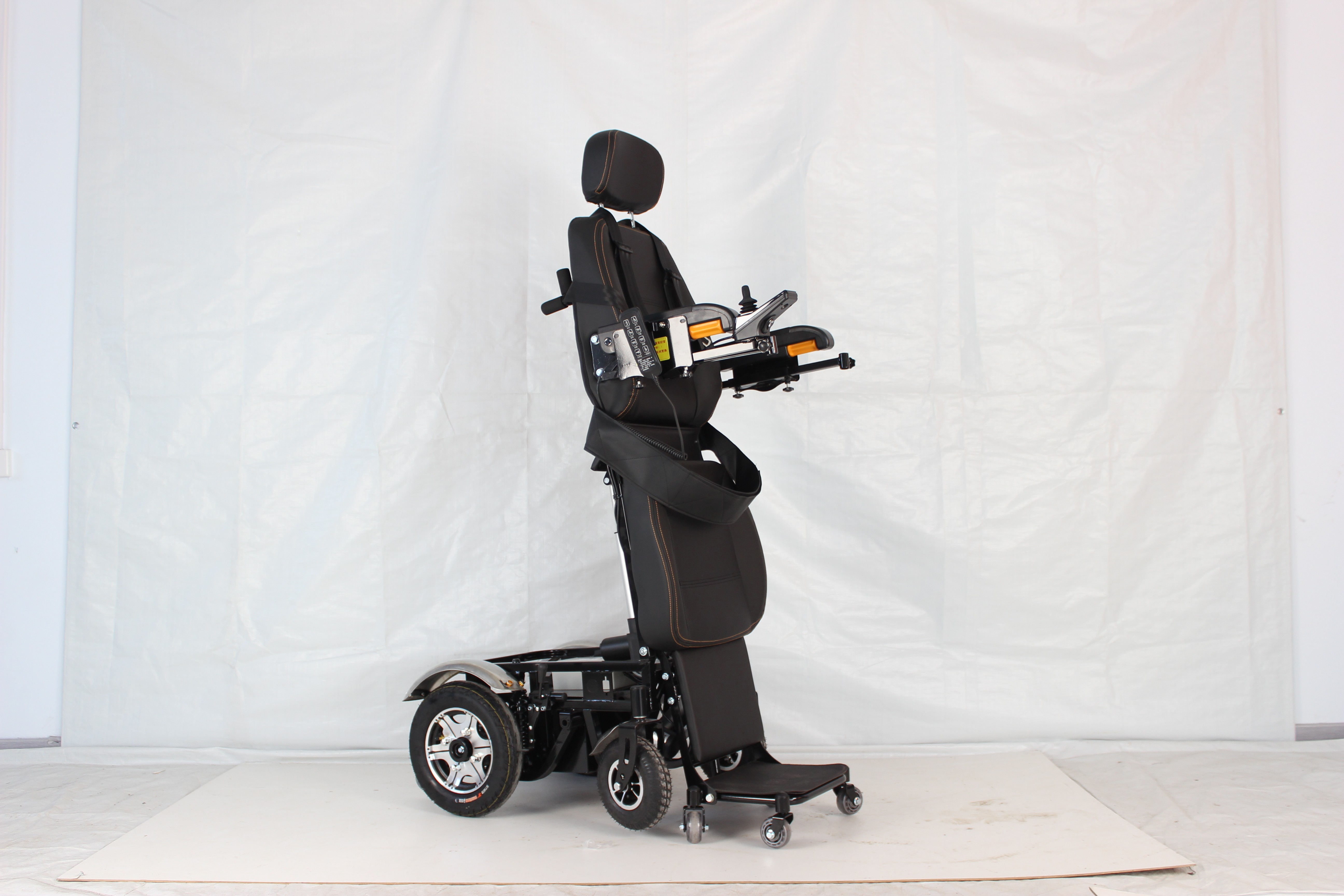 Lasten sähkökäyttöiset pyörätuolit: Tuki kehitykselle ja itsenäisyydelle