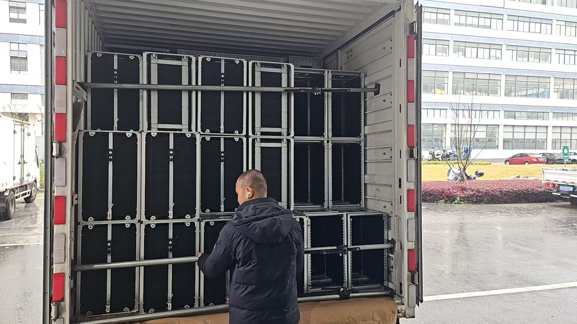 出货图皮带调节料架 (4).jpg