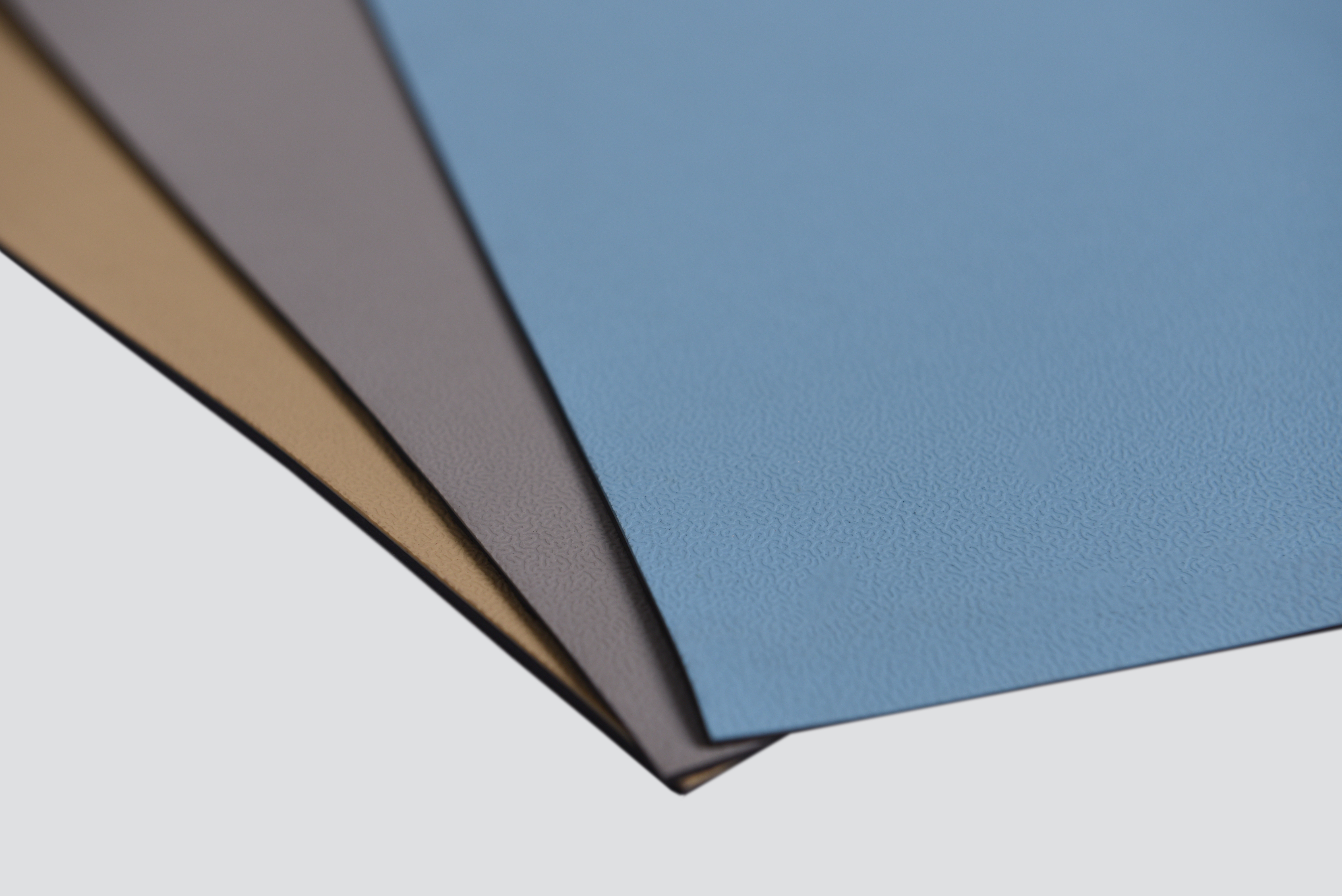 Dobleng panig na ESD Table mat na may textured na surface, ESD Table mat Ang upper layer ay gawa sa nitrile rubber, at ang lower layer ay gawa sa synthetic rubber.