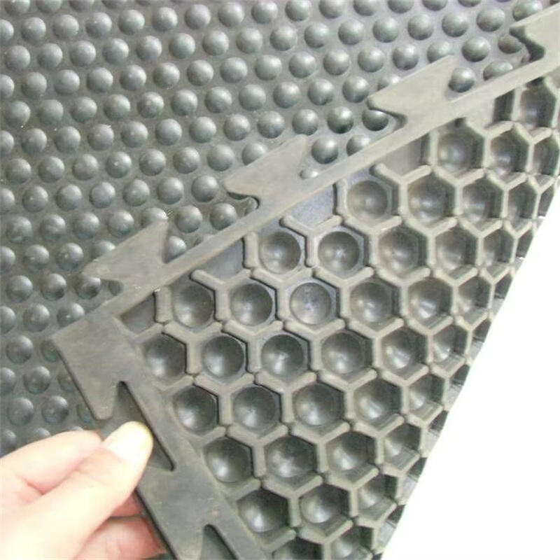 What Makes Anti-Fatigue ESD Mats Suitable for Industrial Floors (2).jpg