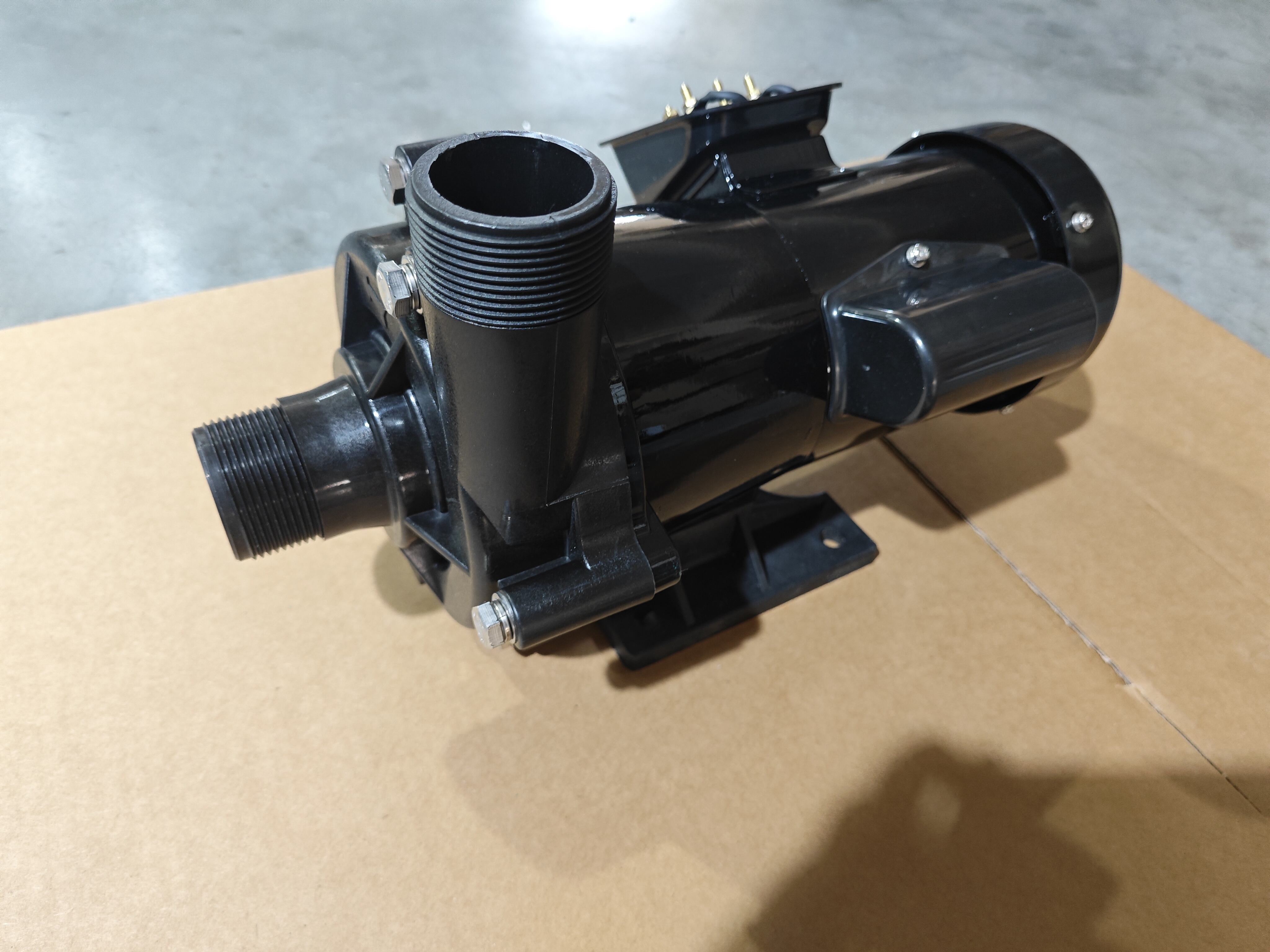 MP-120R Magnetic Chemical Water Pump (Black)