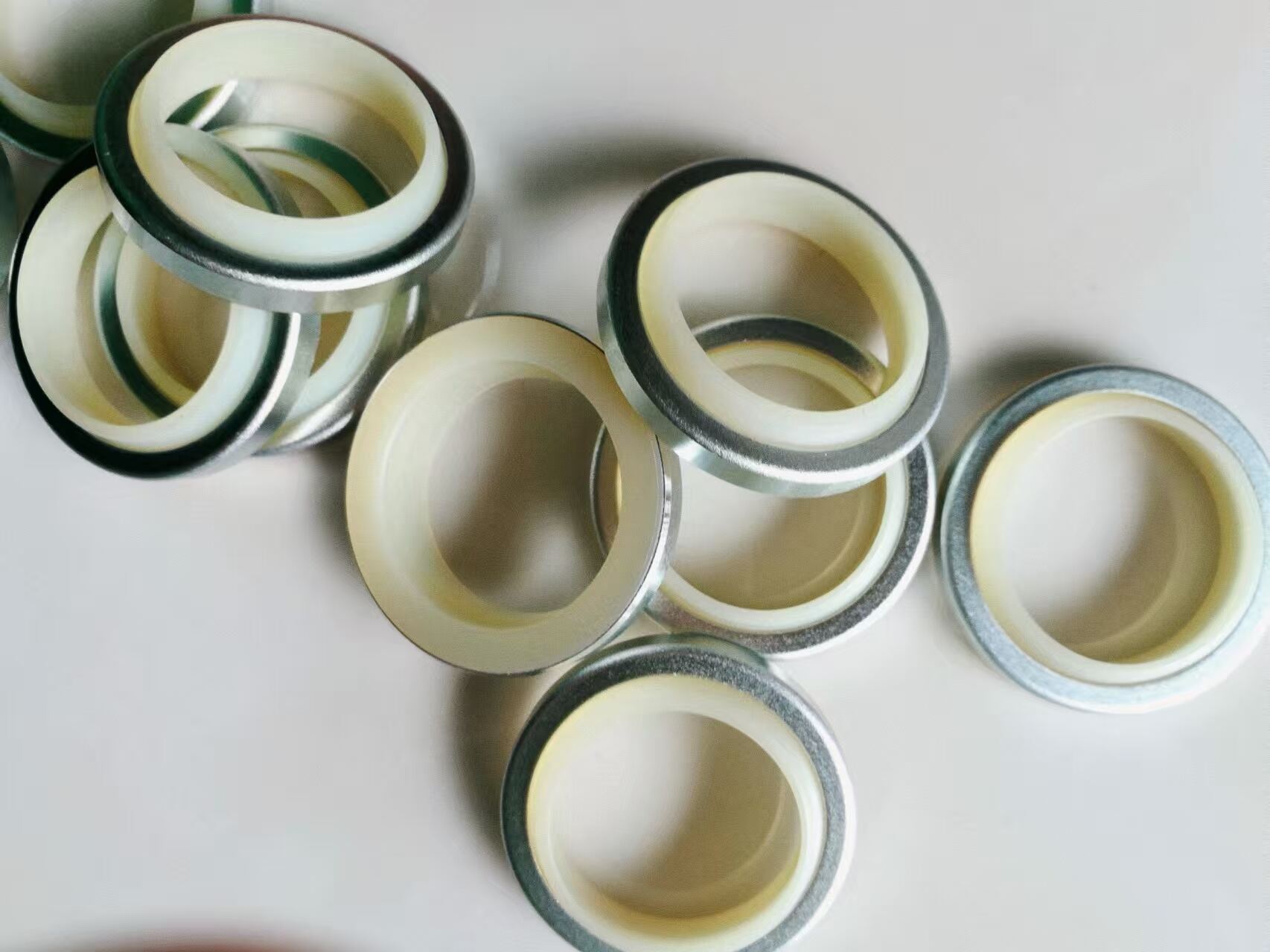 Perceuse à roche séparée vs intégrée : avantages, inconvénients et choix selon le contexte d’application