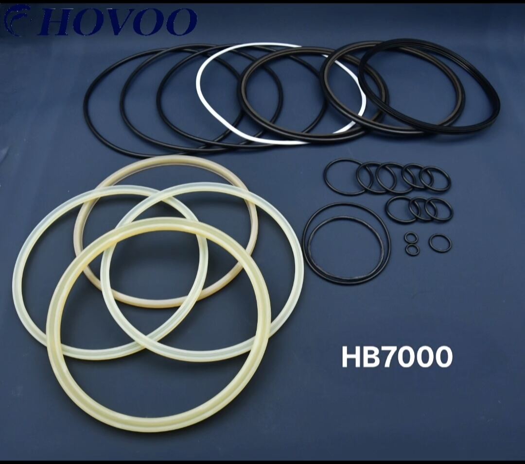  HB7000 Hydraulic Breaker