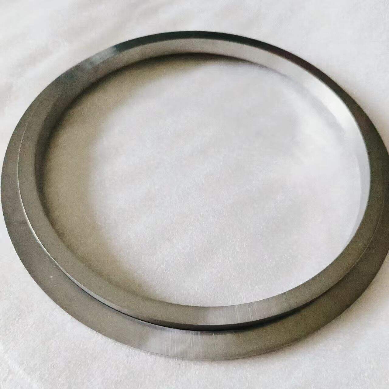 How to Choose Heavy Duty Breakers  for Quarrying & Mining Work?