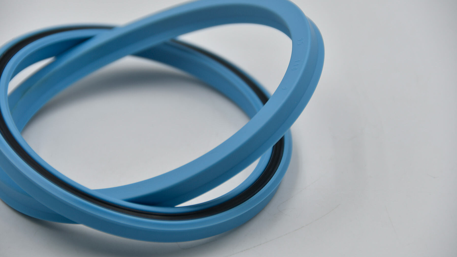 U-Seal Application Basics: Multi-Working Condition Matching