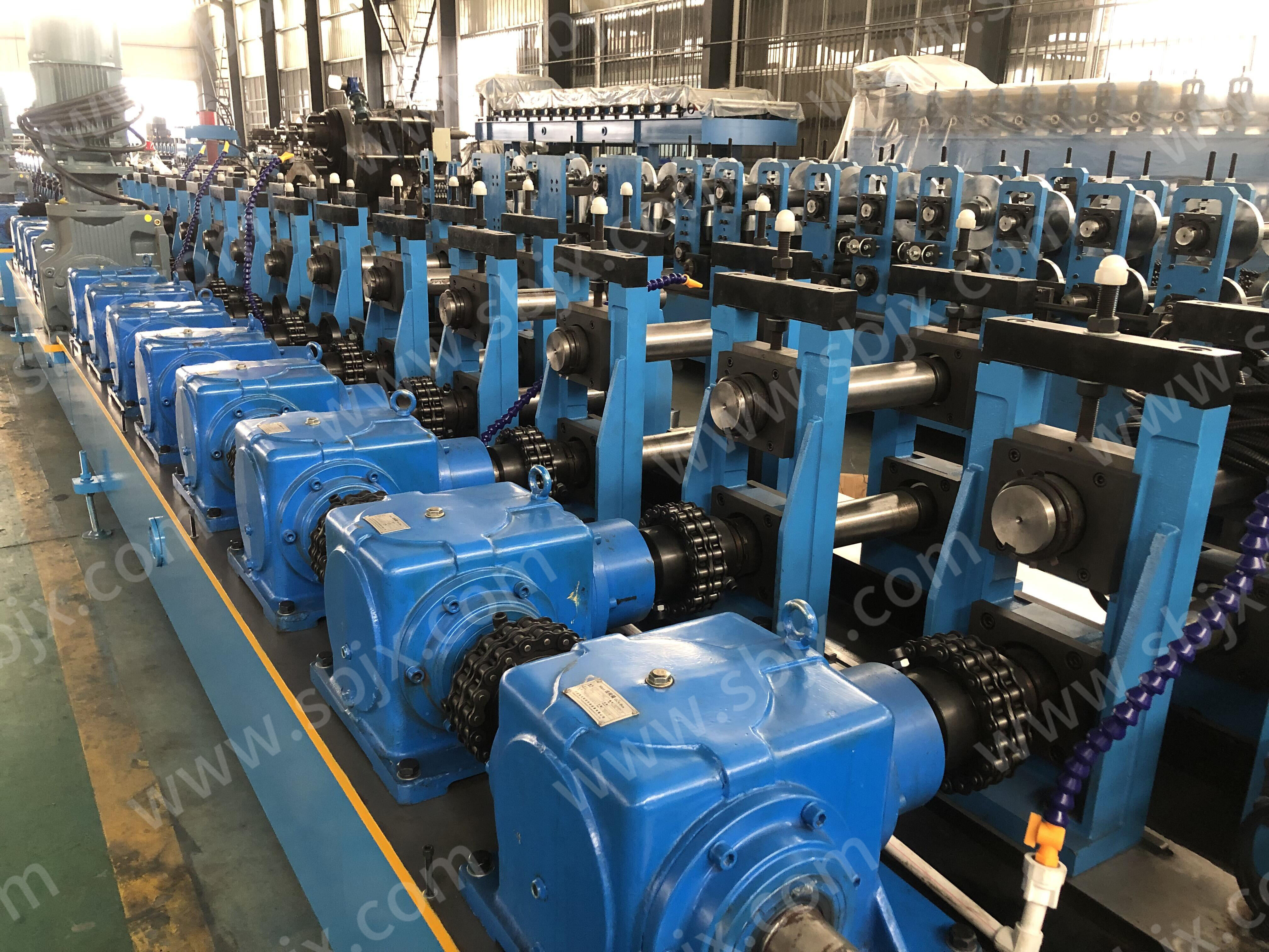 Struct Roll Forming Machine