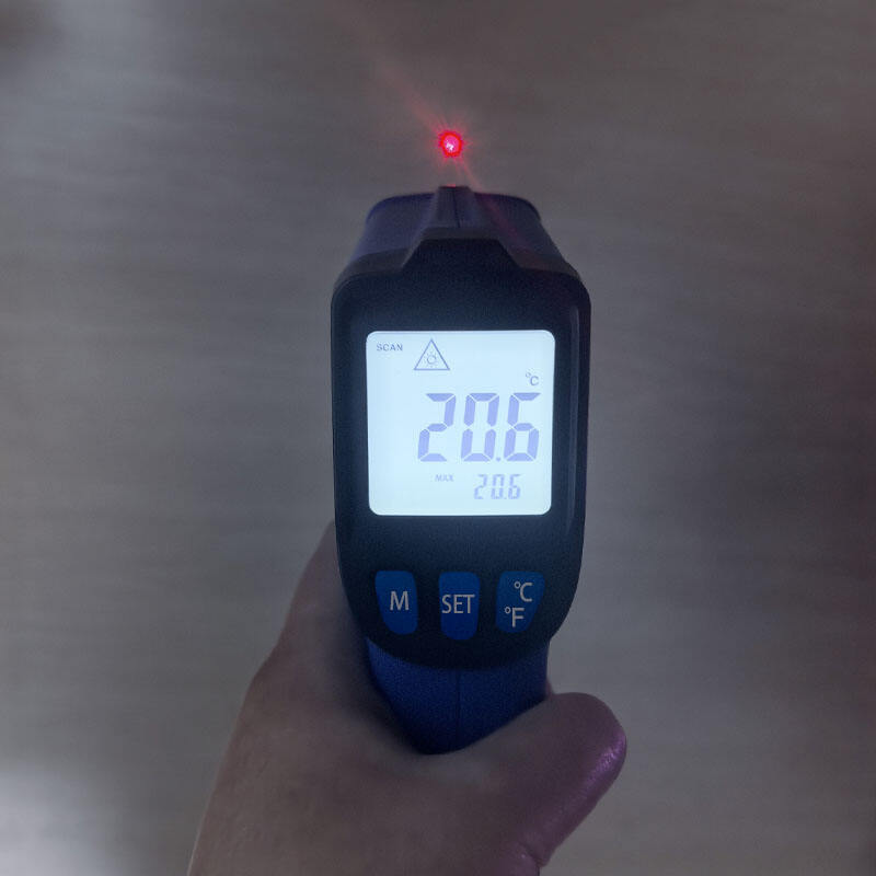 Maaari bang sukatin ng laser thermometer ang temperatura ng mga malalayong bagay?