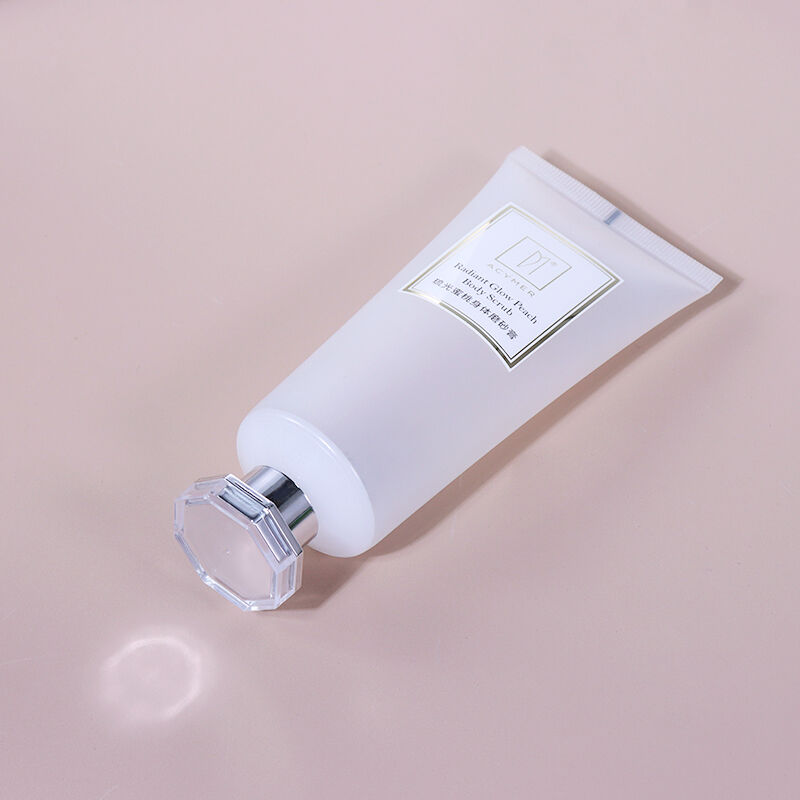 100ml Pure White Body Scrub Hose, Octagonal Silver Cap Shows Elegant Texture