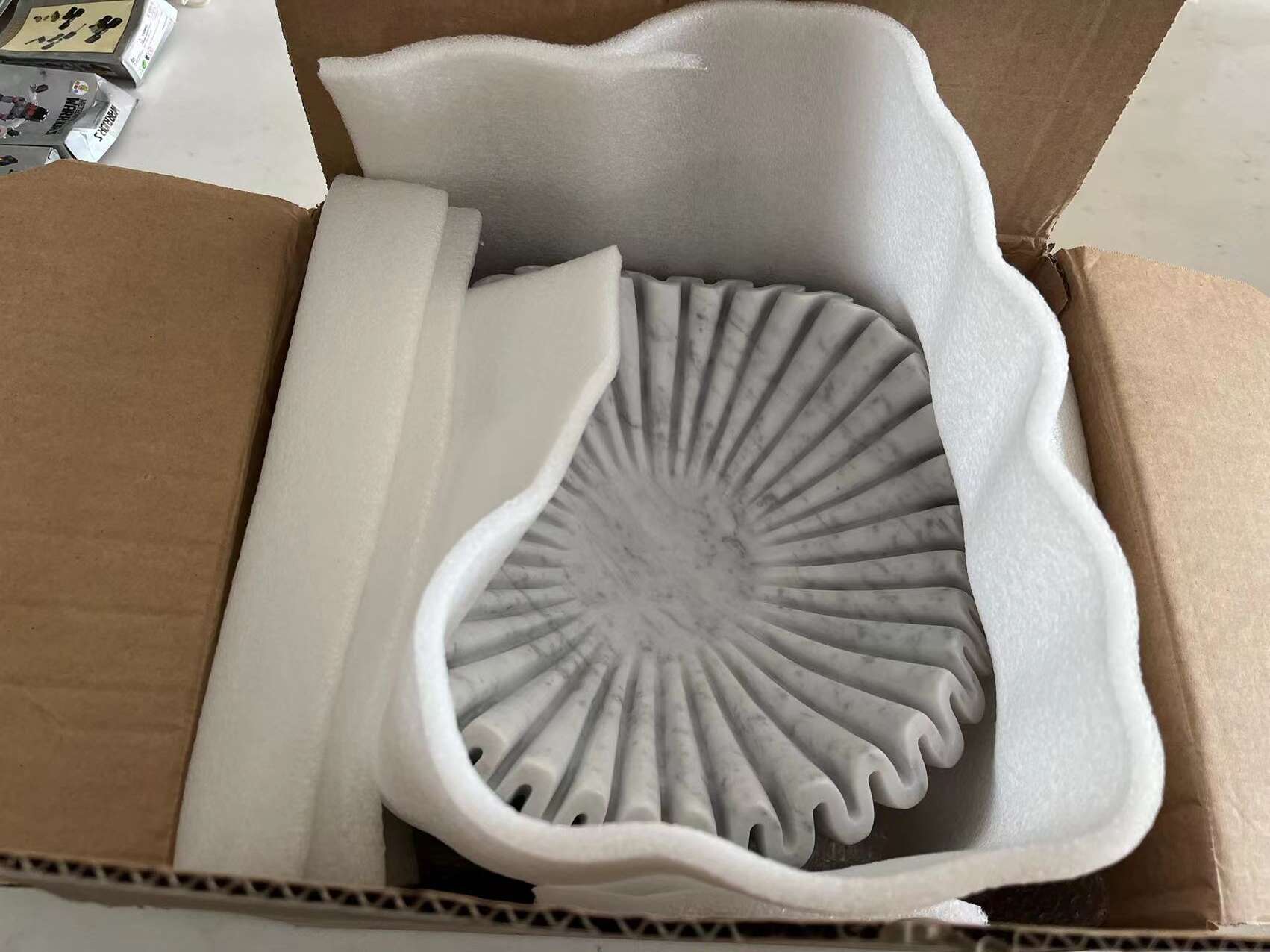 Natural Handcrafted Ruffled Marble Fruit Bowl details