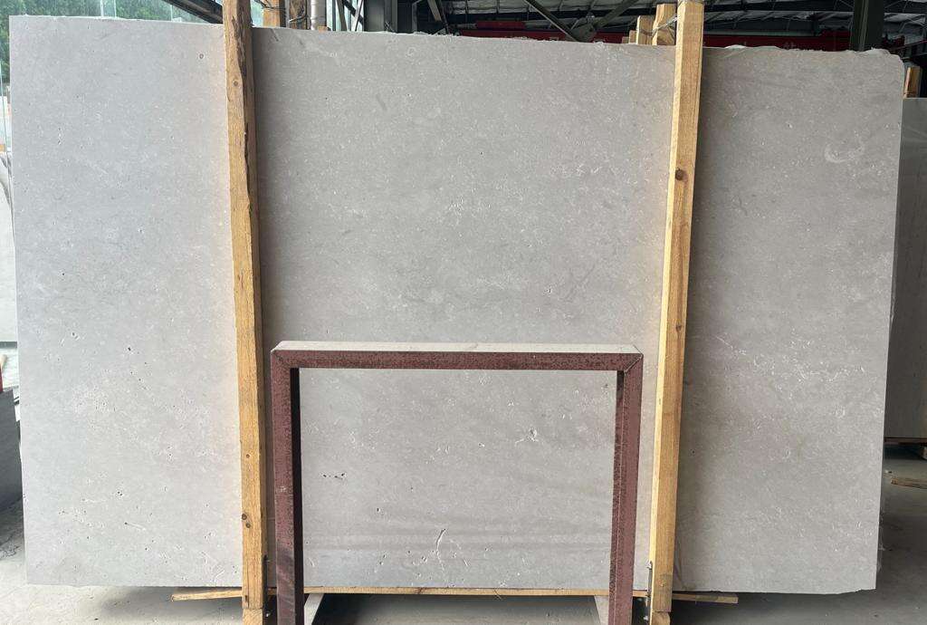 Natural White Grey Travertine Pool Deck Tile and Coping Stone With Drop face details