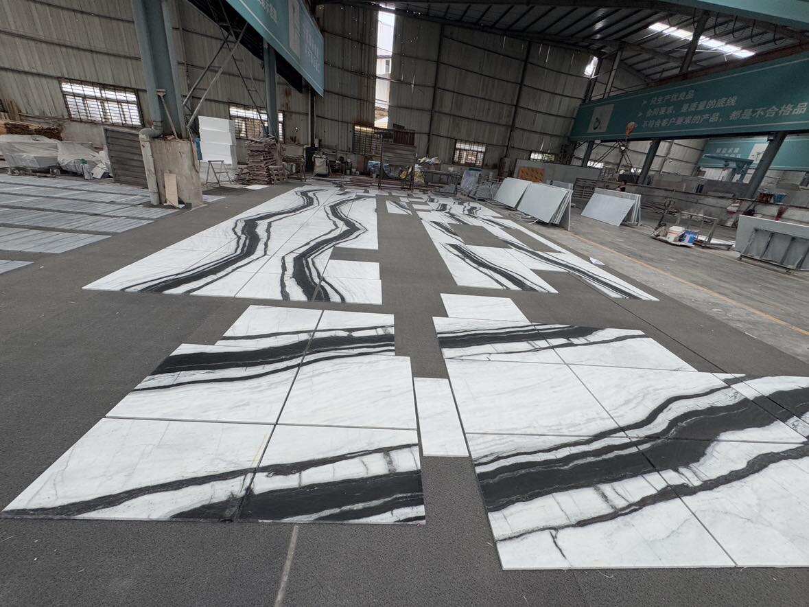 最新のパンダホワイトマーブルのスラブ ブックマッチ