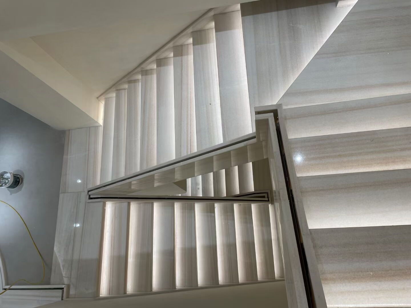 Euroasian Wooden White Marble Slab and Tile