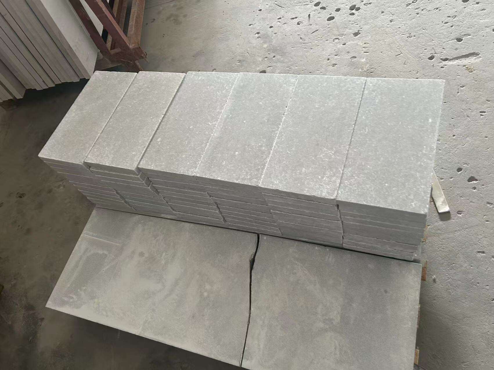 Cinderella Grey Limestone Paver5.jpg
