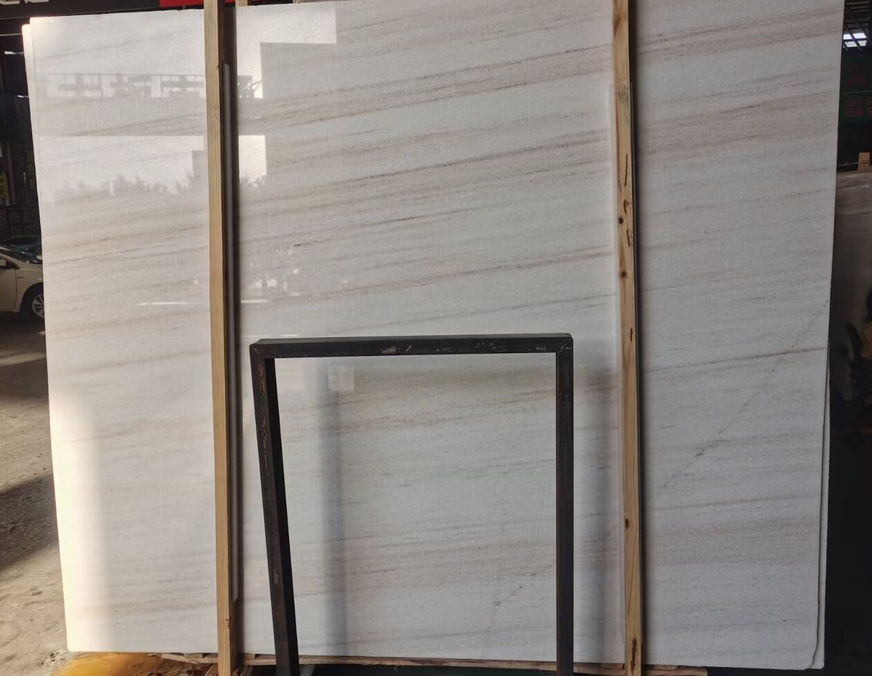Euroasian Wooden White Marble Slab and Tile