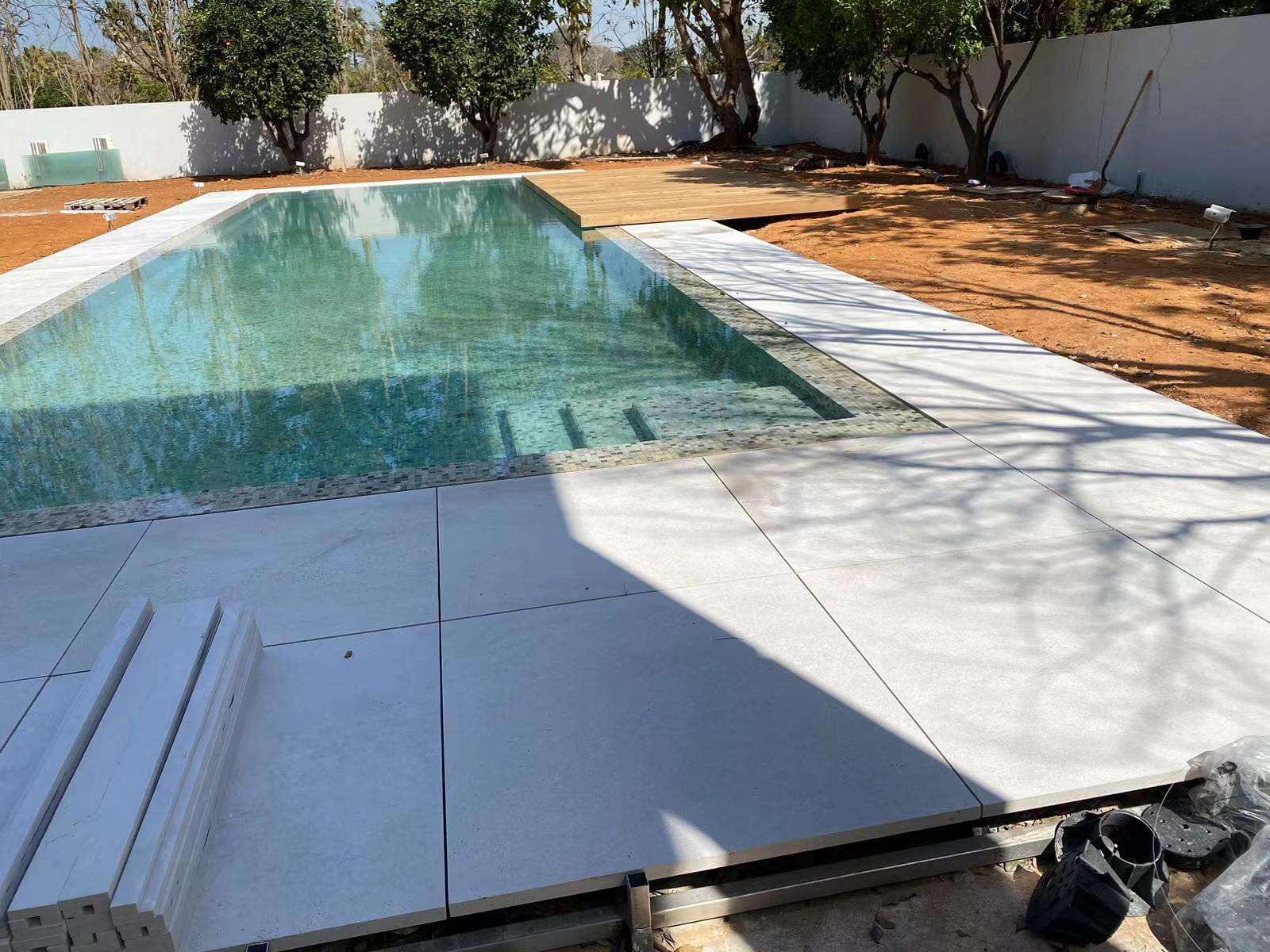 Natural White Grey Travertine Pool Deck Tile and Coping Stone With Drop face factory