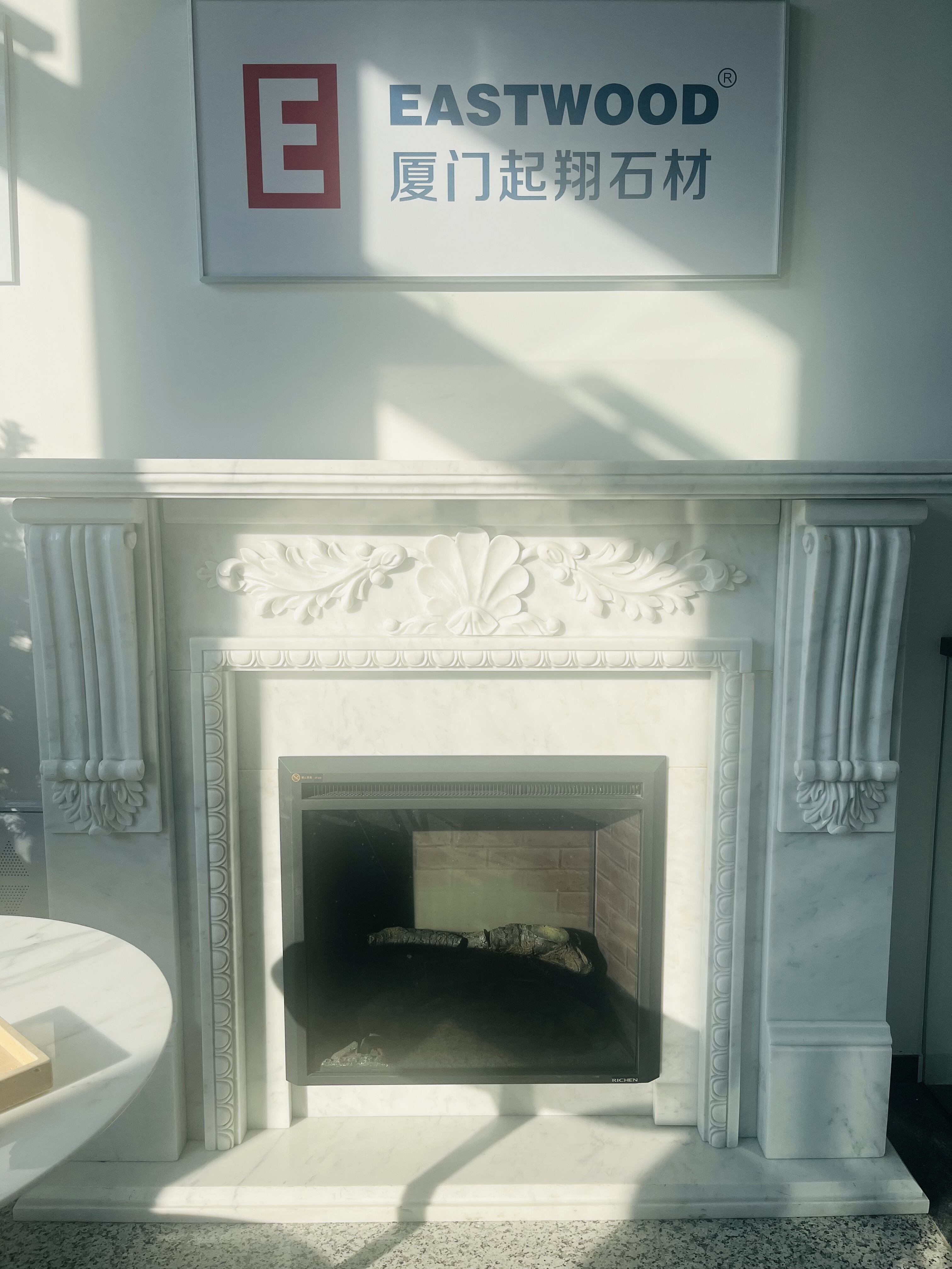 White Marble Fireplace Manufacturer