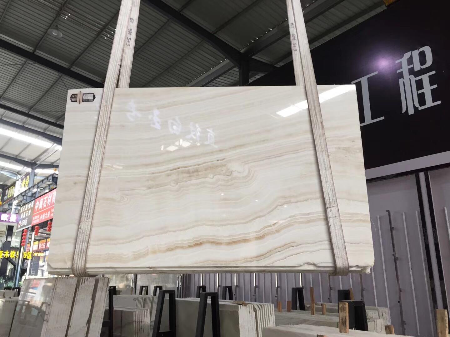 White Vanilla Onyx Slab Tiles details