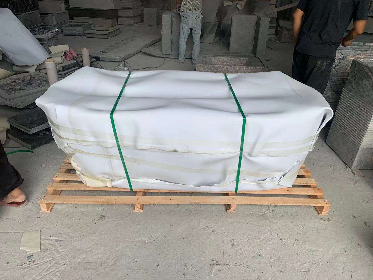 Luxurious,modern Italian Statuarietto marble bathroom with bathtub  supplier