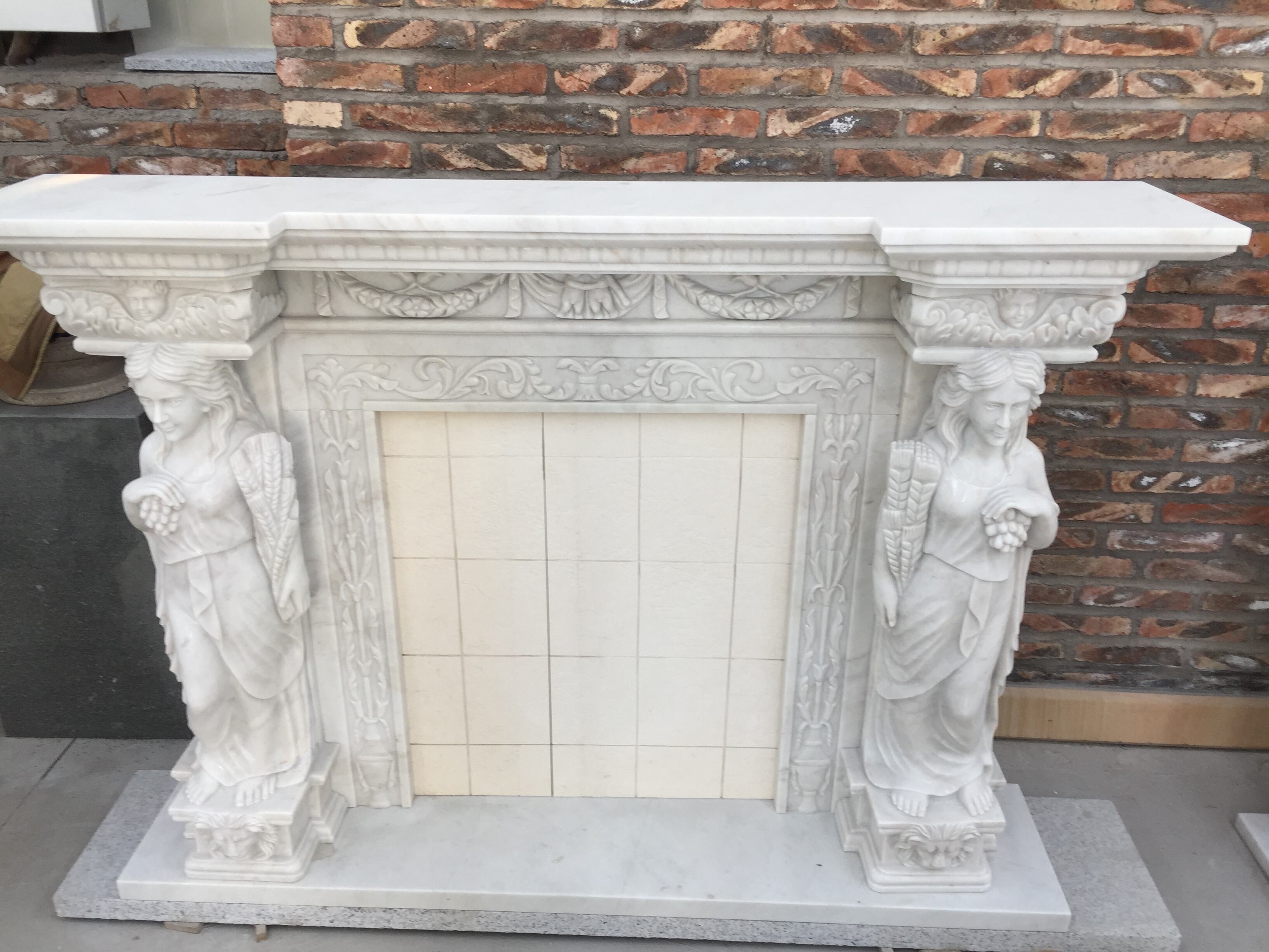 White Marble Fireplace Manufacturer supplier