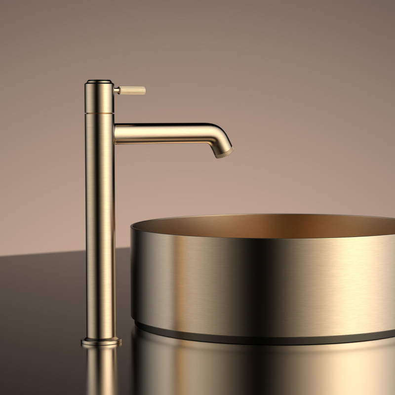 Parsons Series  1PS500101 European Style Brass Single Hole Bathroom Faucet with Deck Mounted Mixer Tap Gold