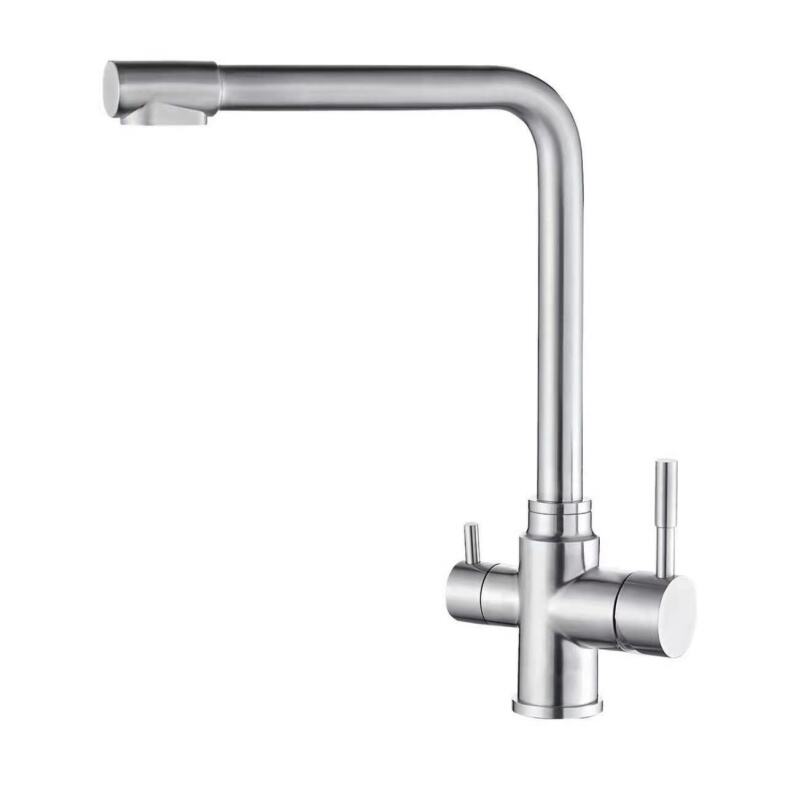 1LN110200 Pull Down Sprayer Brass Kitchen Faucet Single Handle with 360 Rotation and Flexible Design Chrome