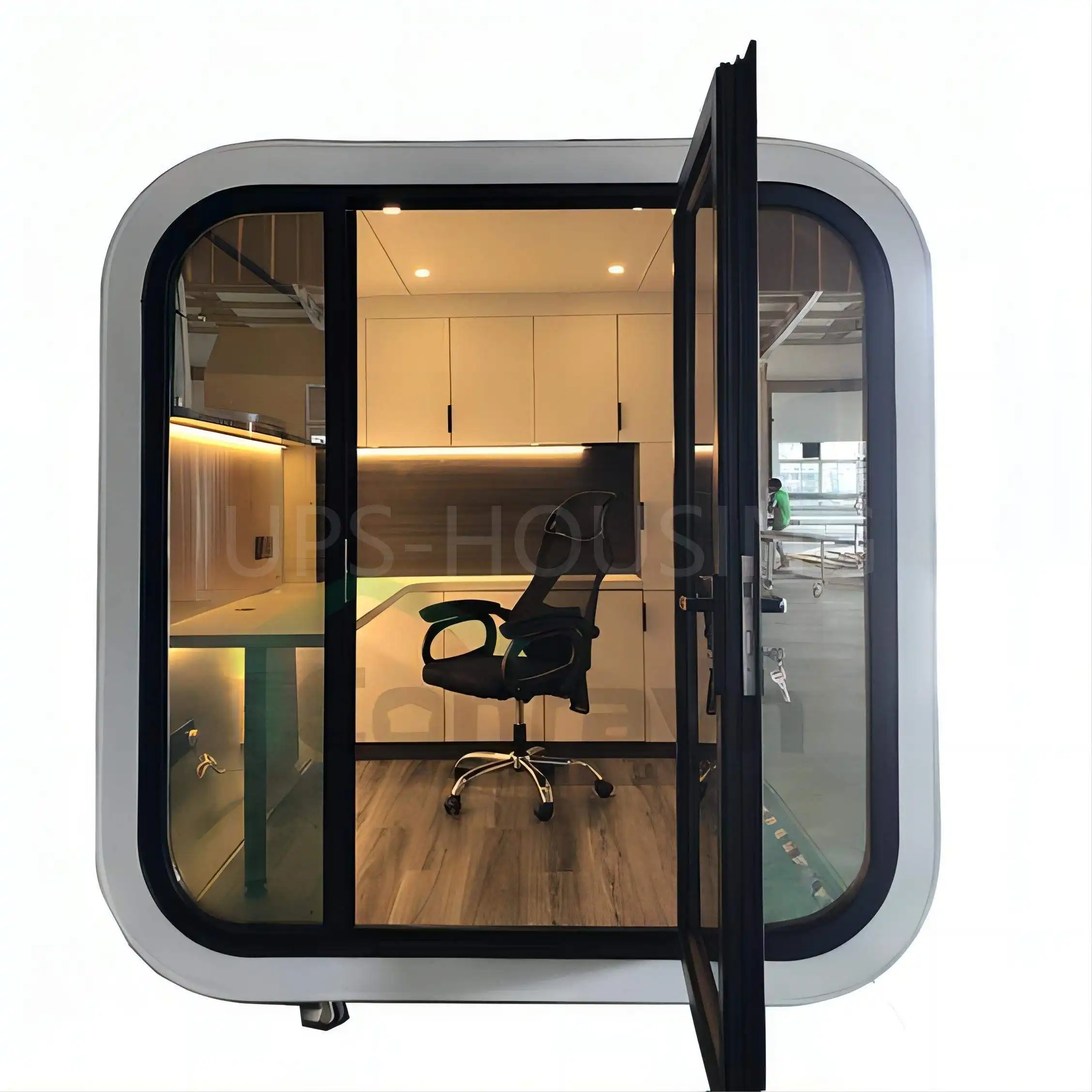 持続可能な旅行のための革新的なApple Cabin ホテル